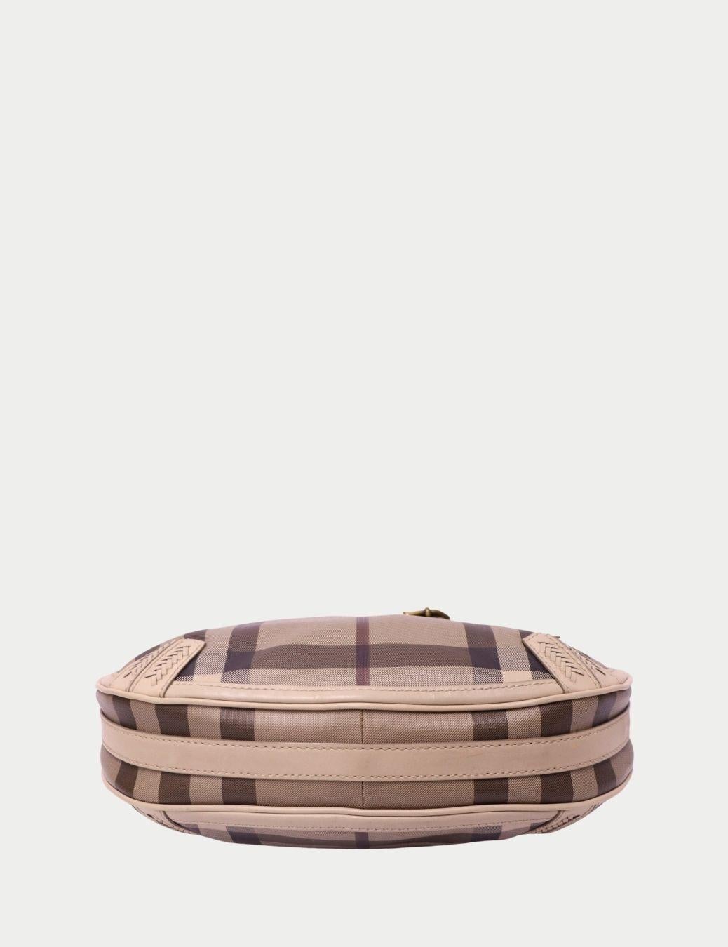Beige Sac à bandoulière à carreaux beige avec bordure en cuir de Burberry en vente