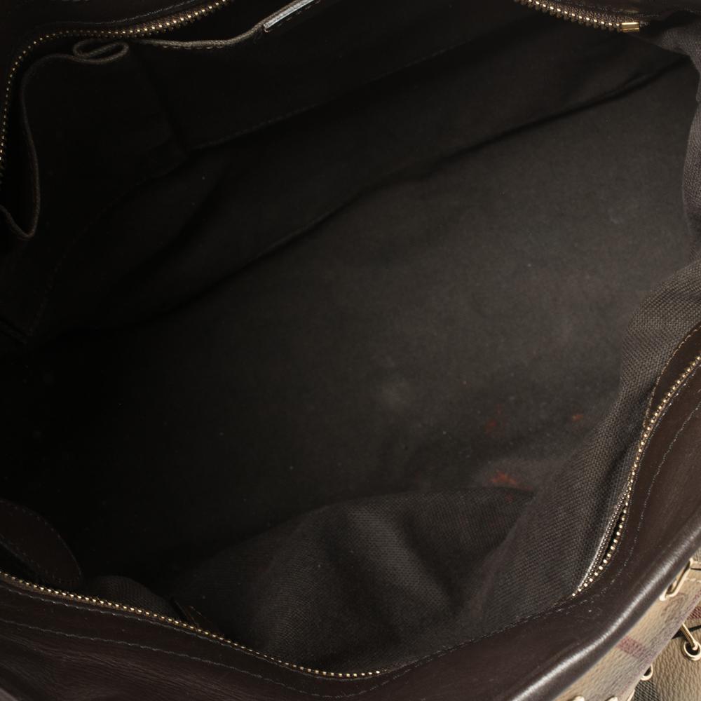 Burberry Lowry Tote aus beige/dunkelbraunem Haymarket-Leinen und Leder mit Metallnähten 1