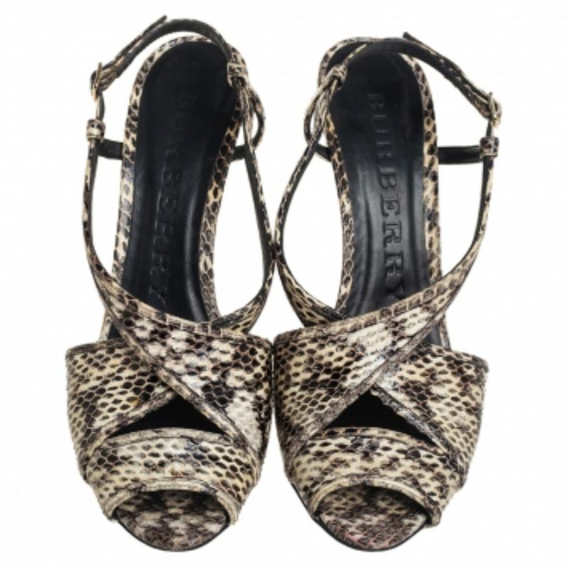 Burberry Beige Embossed Python Leather Criss Cross Slingback Sandals Size 39 In Good Condition For Sale In Dubai, Al Qouz 2