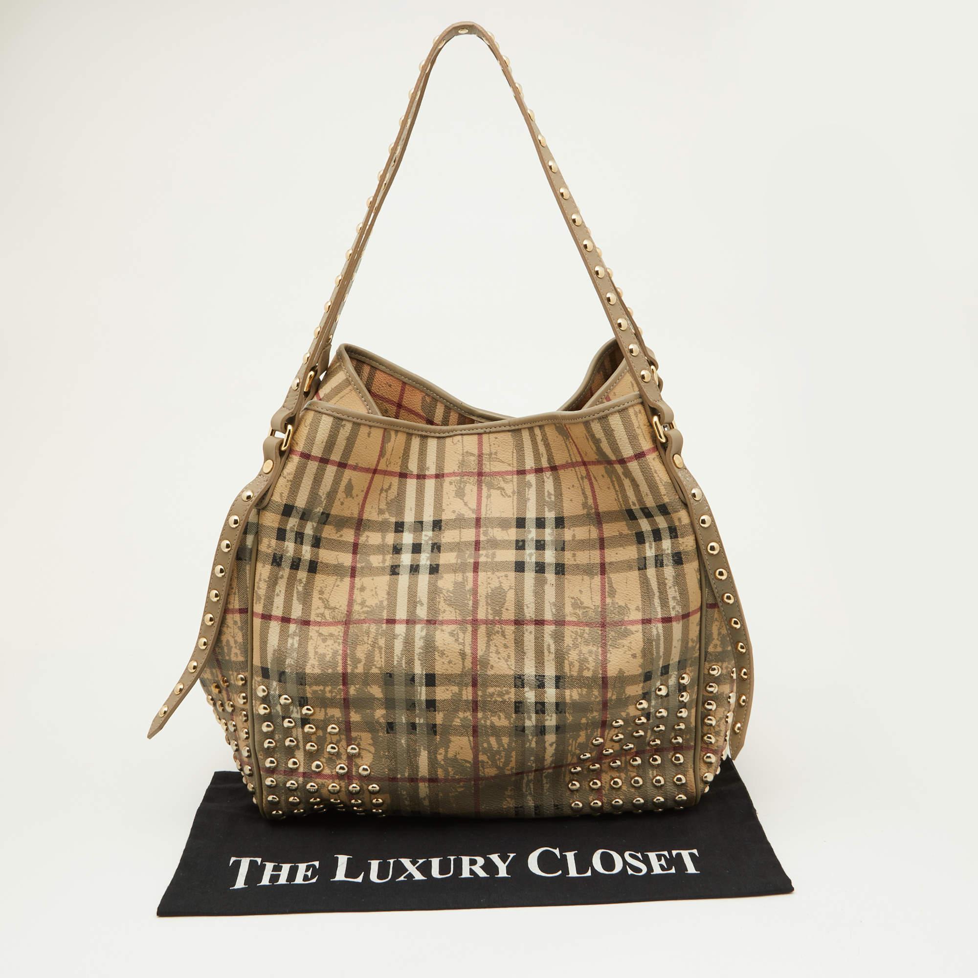 Burberry Beige/Grey Haymarket Check Coated Canvas Canterbury Tote For Sale 5