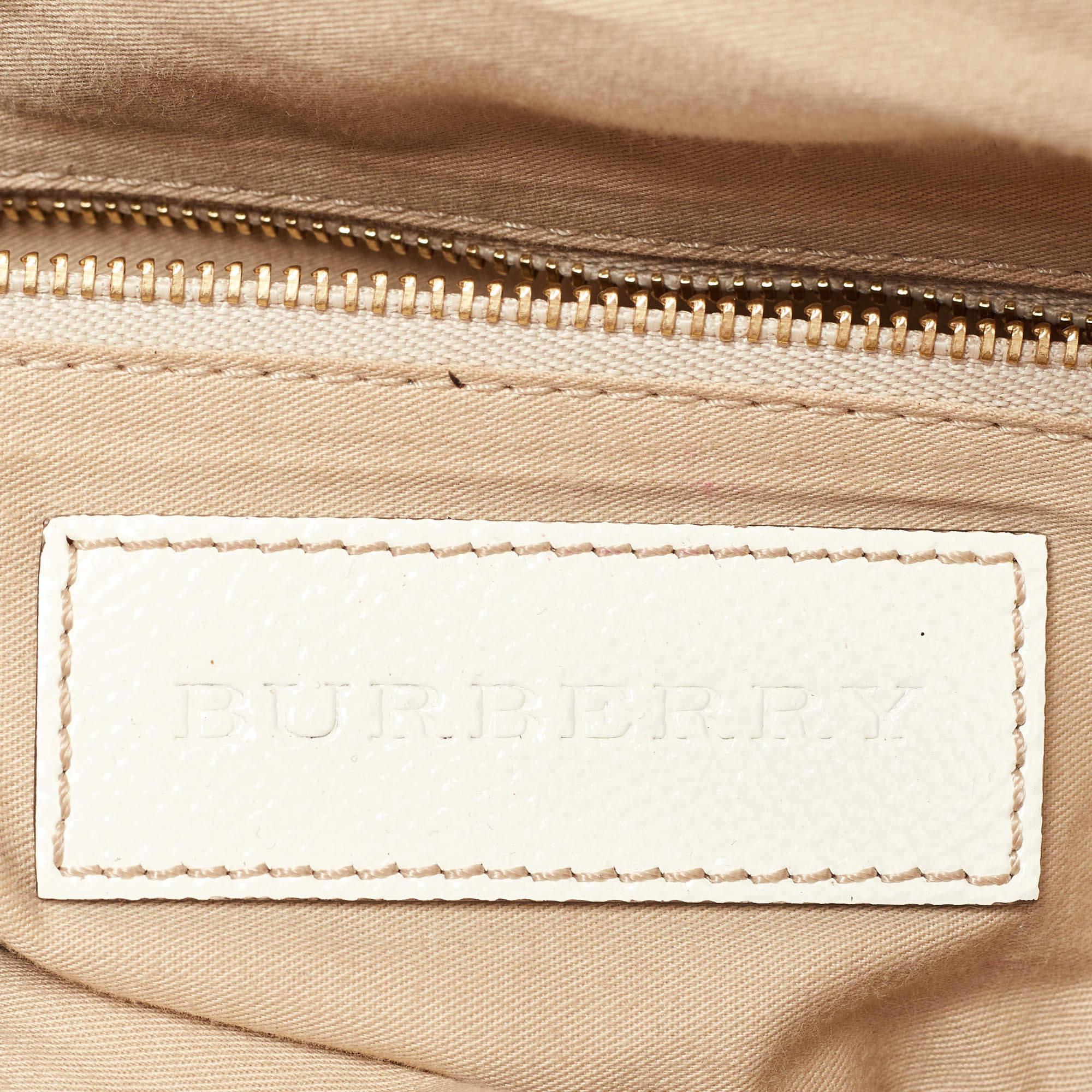 Burberry Beige Haymarket Check Coated Canvas and Patent Leather Salisbury Tote For Sale 5