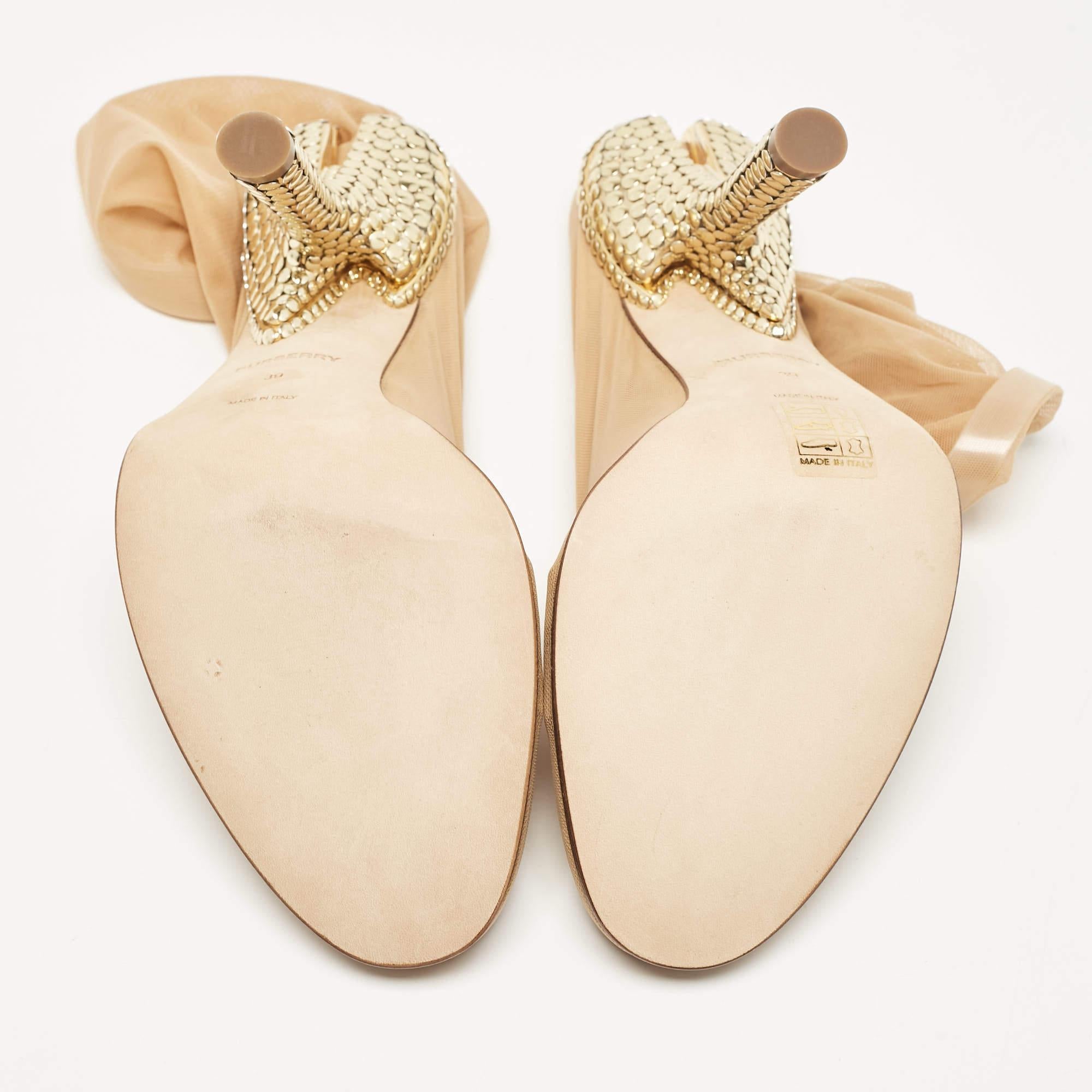 Burberry Beige Lace Ankle Length Boots Size 39 For Sale 2