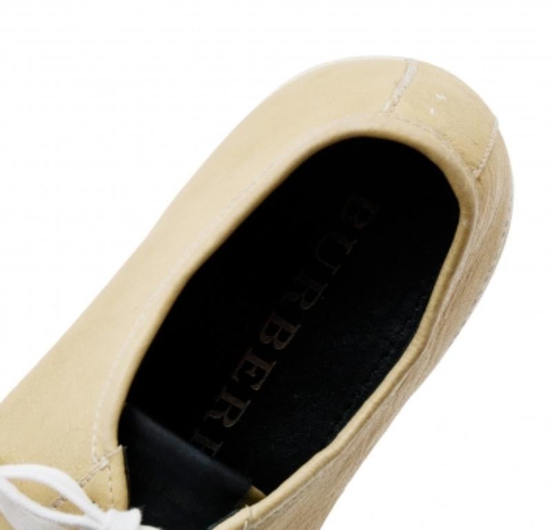 Men's Burberry Beige Leather Low Top Sneakers Size 43 For Sale