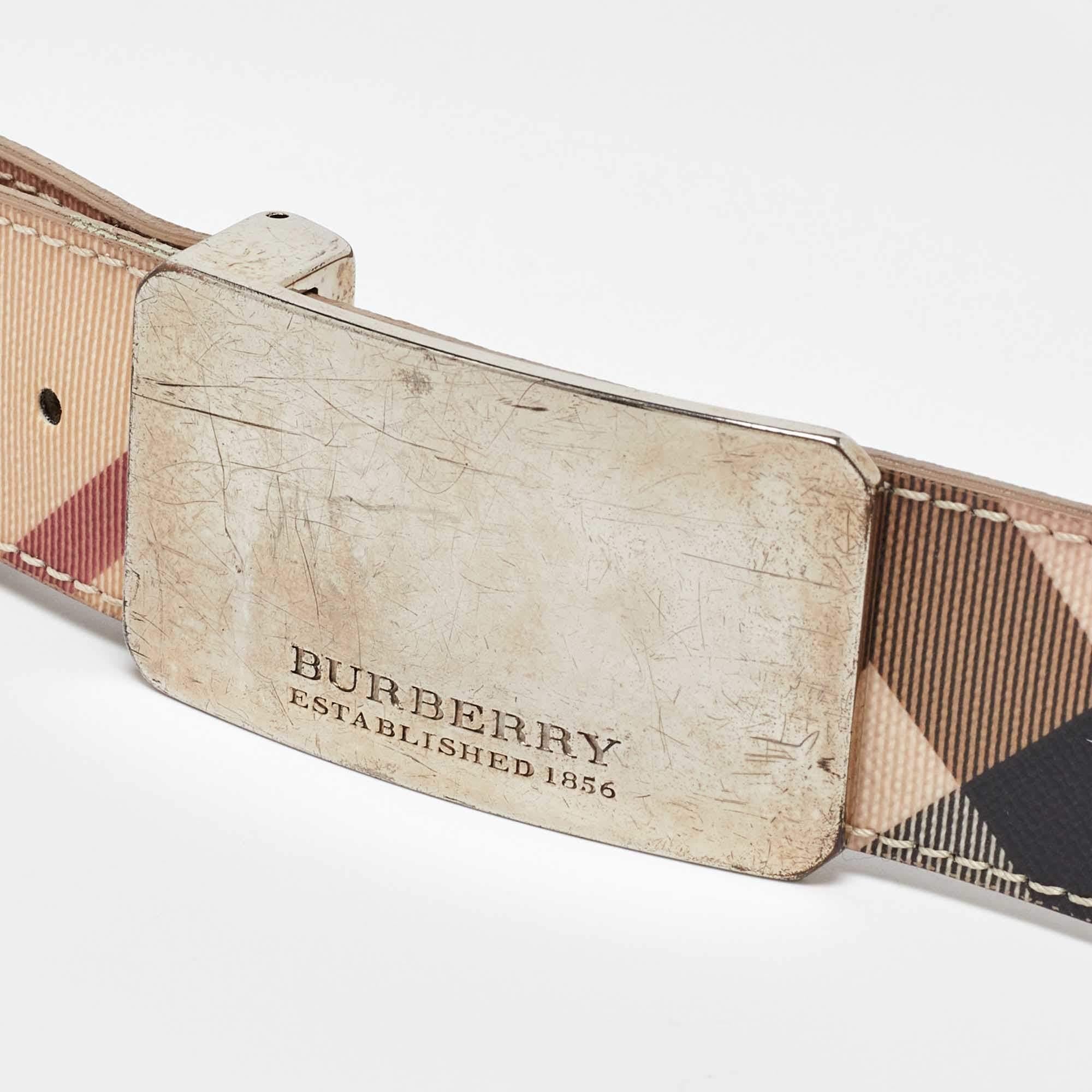 Cintura con placca logo in tela Coates di Burberry Beige Nova Check 100CM In condizioni discrete in vendita a Dubai, Al Qouz 2