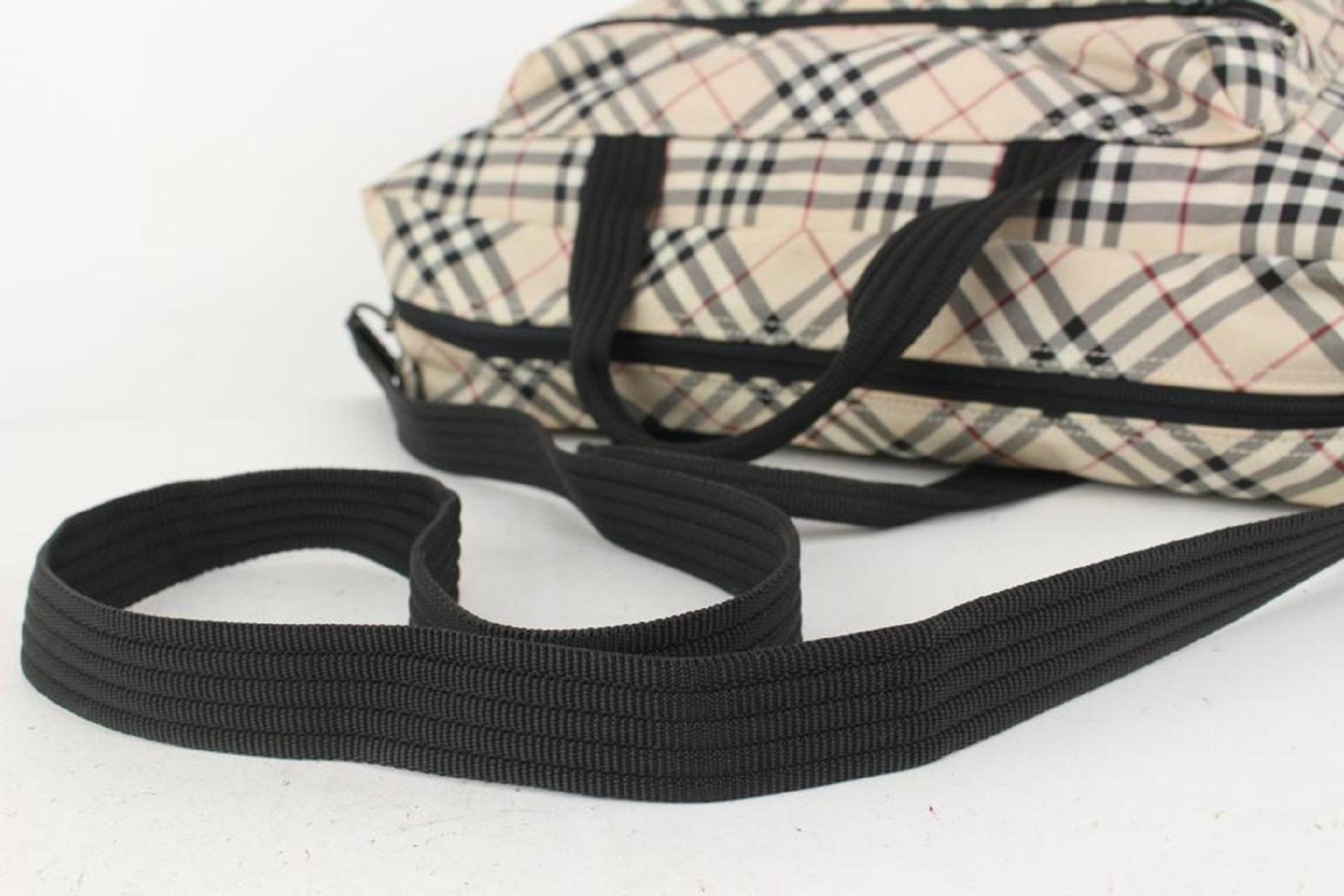 Burberry Beige Nova Check Diaper Messenger Baby Bag 824bur50 In Good Condition In Dix hills, NY