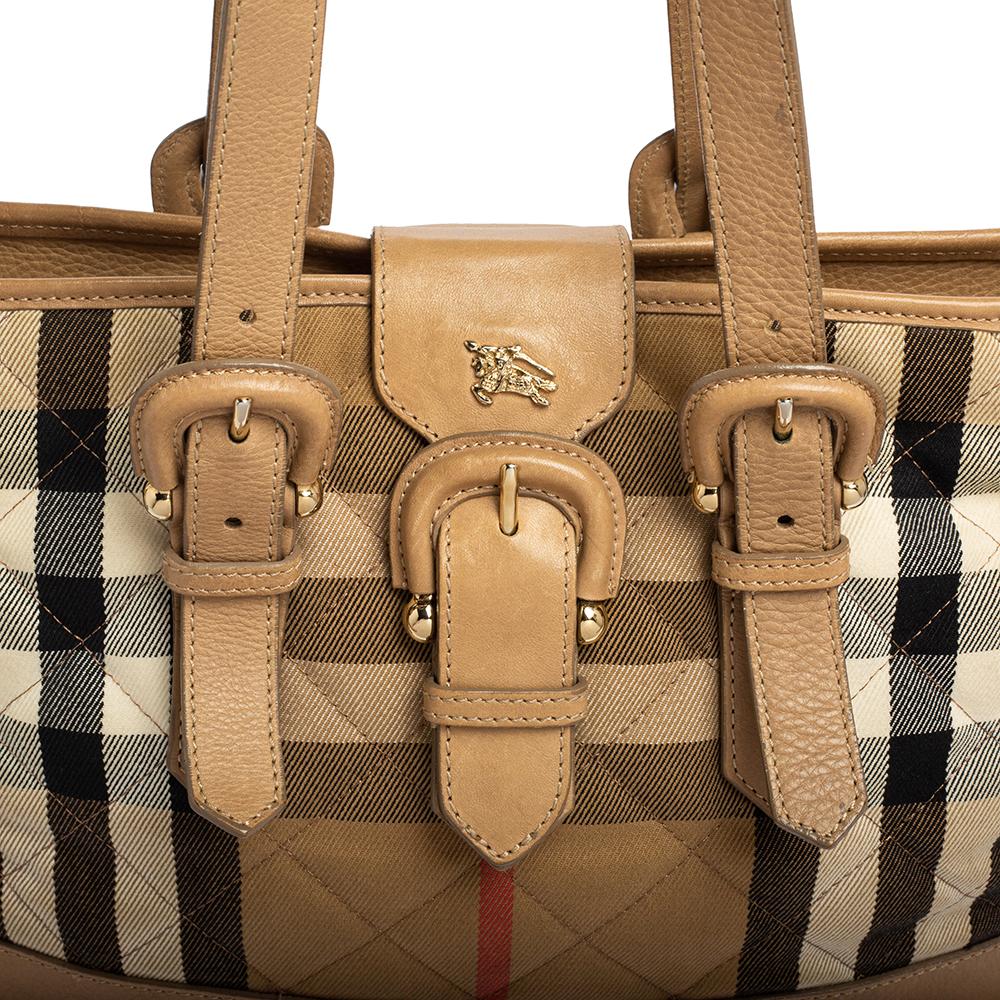 Burberry Beige Quilted Nova Check Canvas and Leather Tote In Good Condition In Dubai, Al Qouz 2