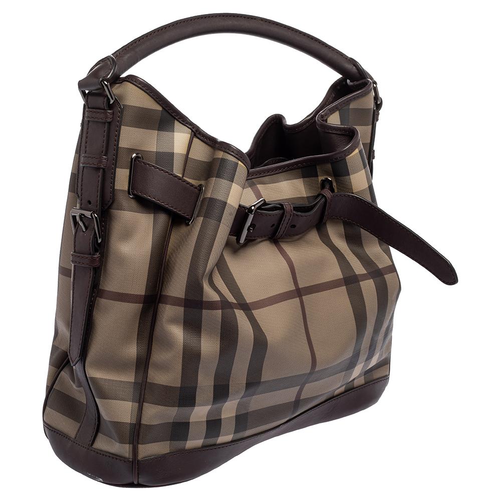 Burberry Beige Geräuchertes Karo PVC und Leder Walden Hobo im Zustand „Gut“ in Dubai, Al Qouz 2