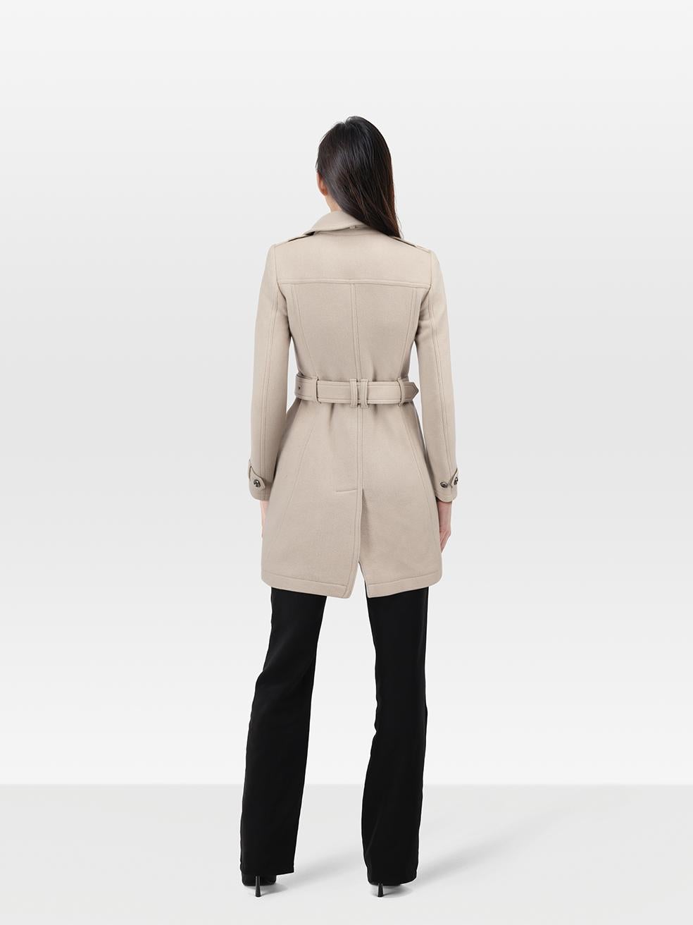 CONDITION is Very good. Minimal wear to the jacket is evident. Pilling across the fabric. Pluck to the weave on the front left and inside lining on the back of this used Burberry designer resale item. Mark may need gentle hand wash contrary to dry