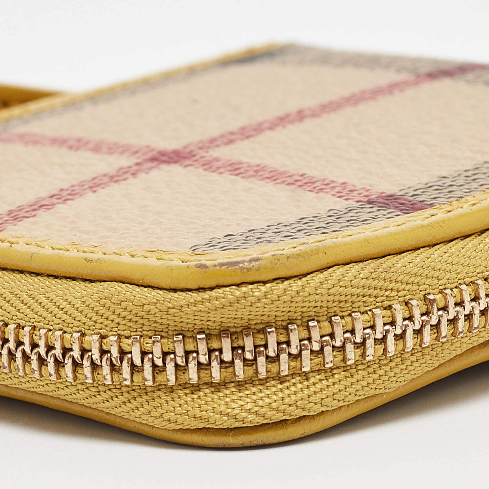 Burberry Beige/Yellow Haymarket Check PVC and Leather Coin Purse For Sale 4