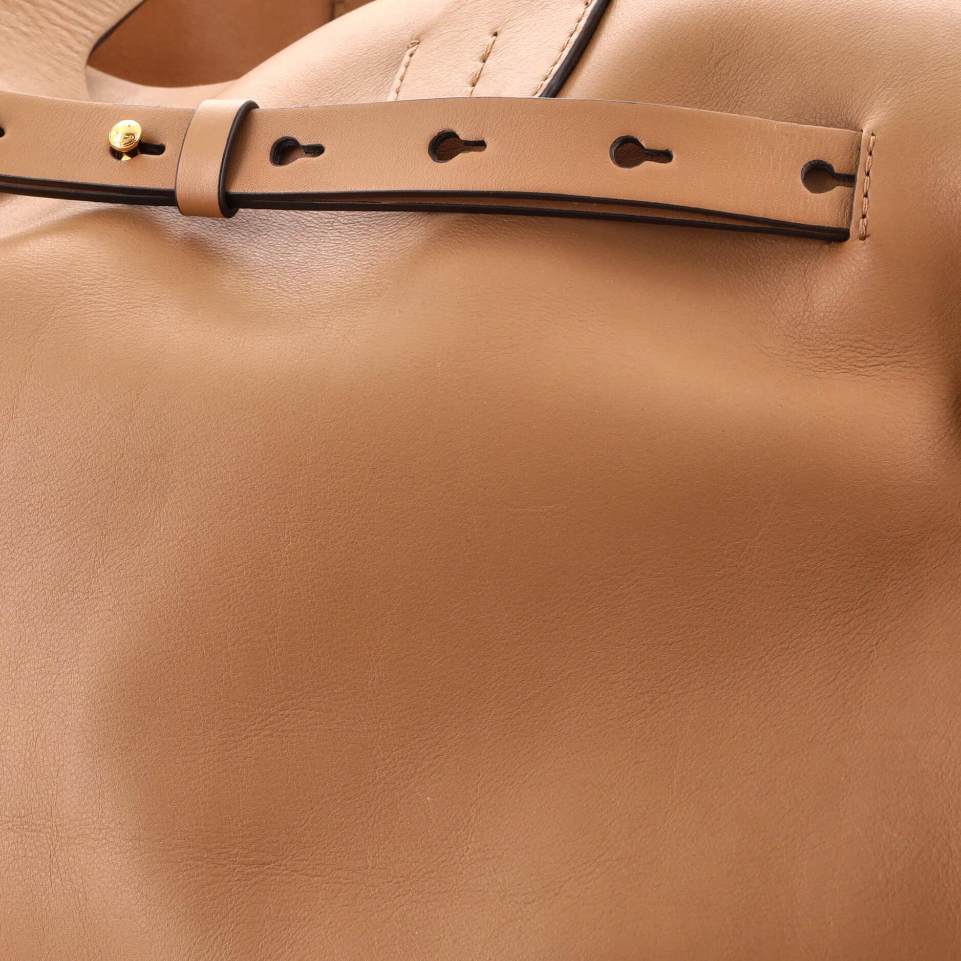 Burberry Belt Soft Tote Leather Medium 3