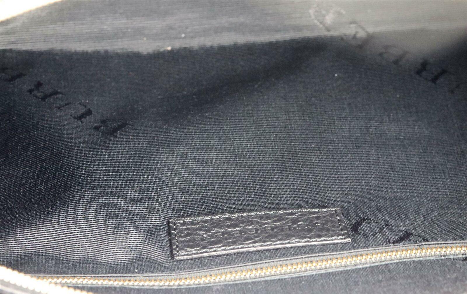 Burberry Borsa Tote media in pelle testurizzata Alchester nera 6