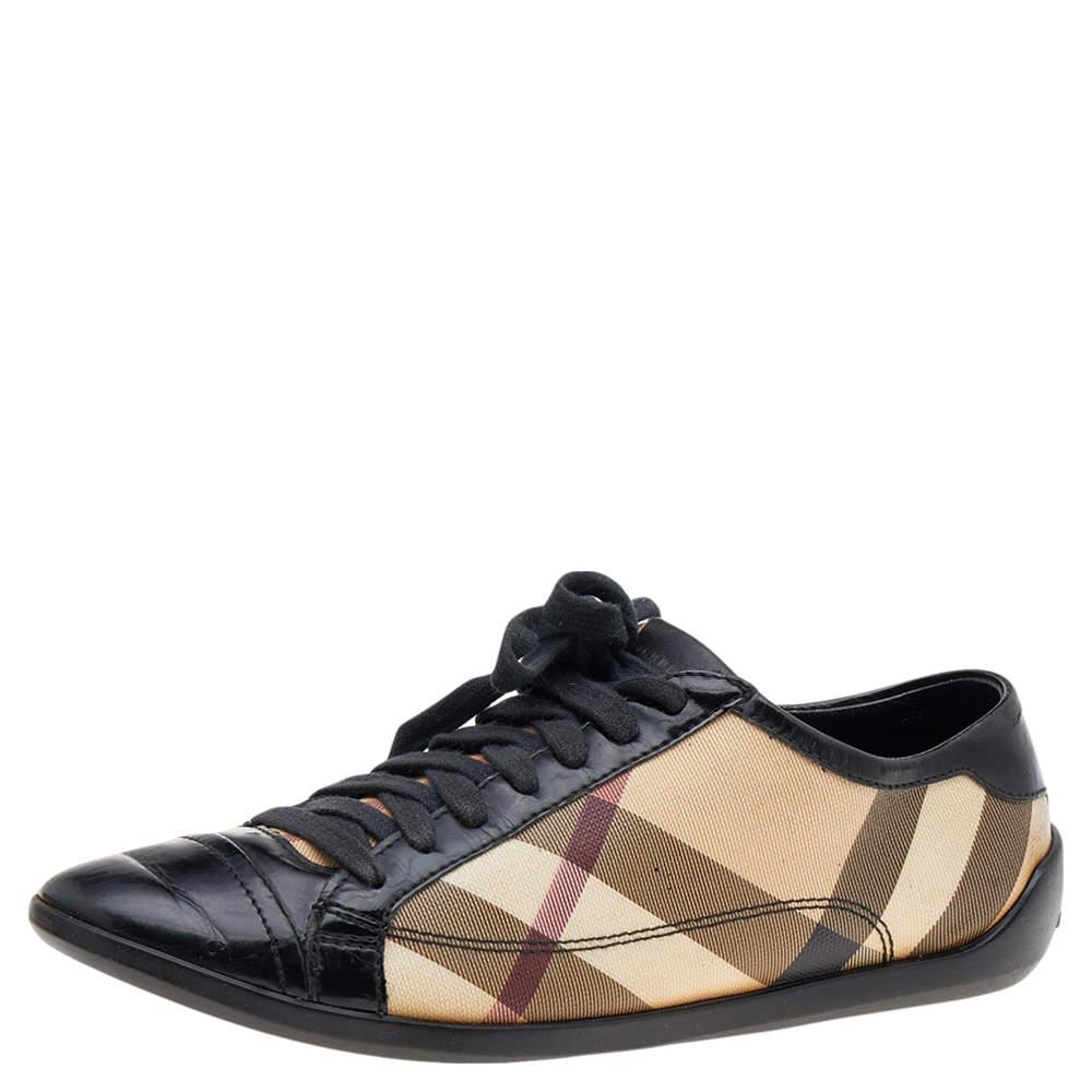Burberry Black/Beige Canvas And Patent Leather Low Top Sneakers Size 37 For Sale 2