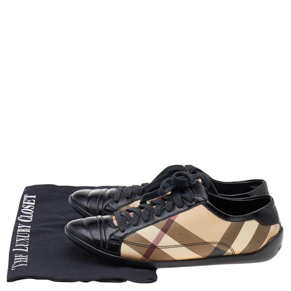 Burberry Black/Beige Canvas And Patent Leather Low Top Sneakers Size 37 For Sale 4