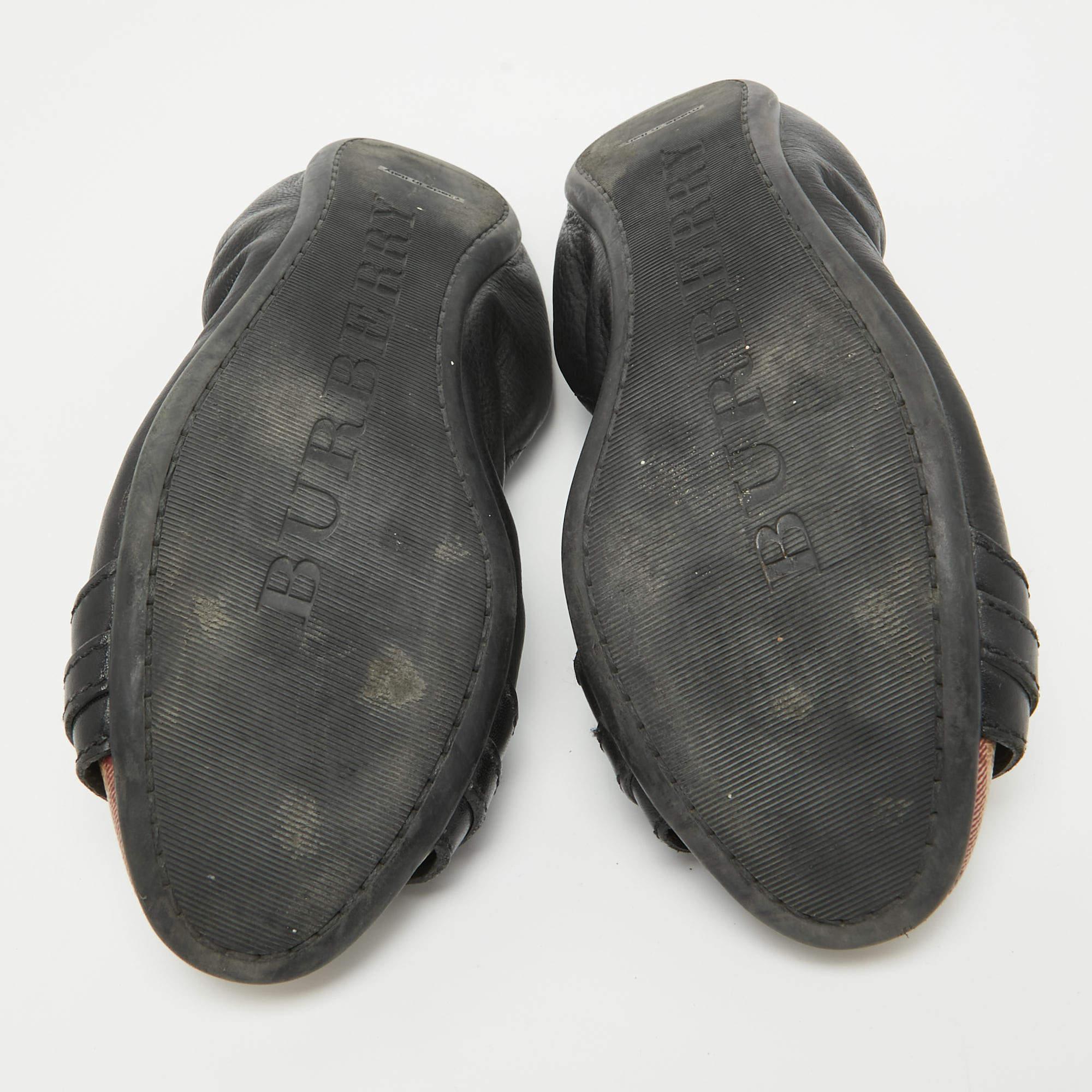 Bailarinas Burberry Negro /Beige House Check Lona y Piel Talla 35 en venta 2