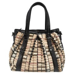 Schwarz/Beige House Check Tragetasche aus PVC und Lackleder von Burberry