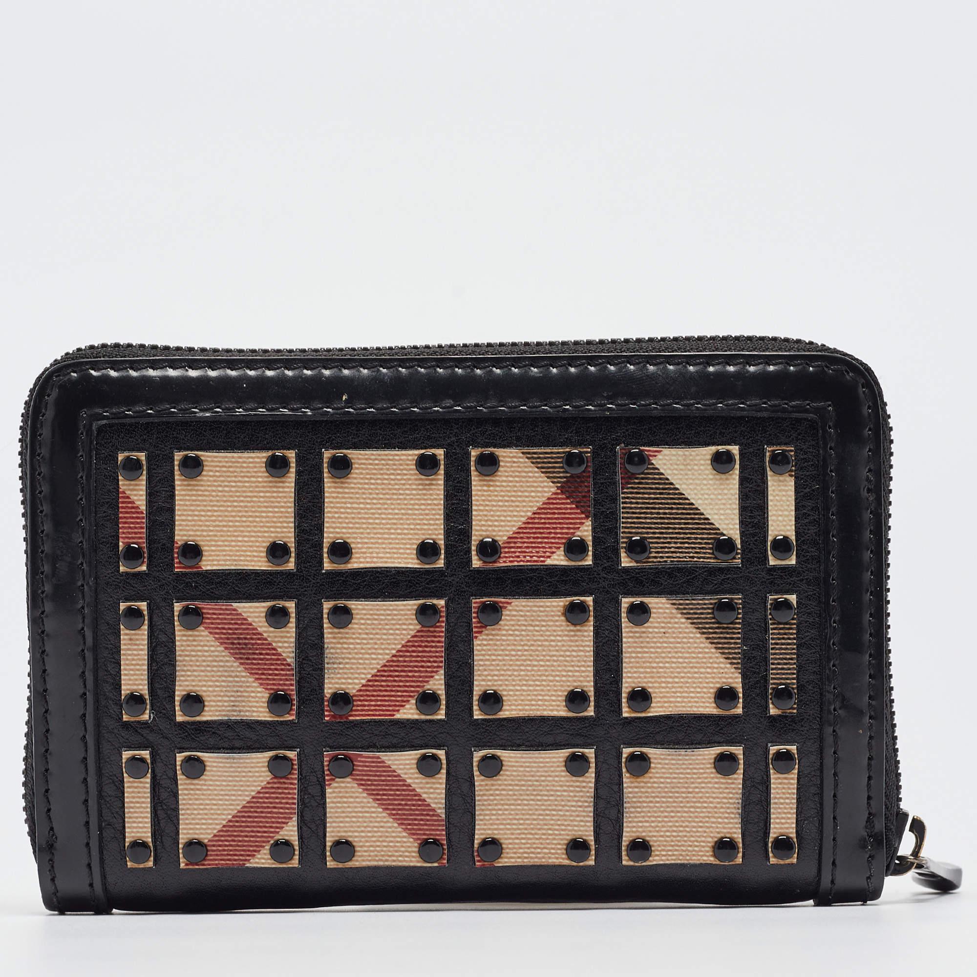 Women's Burberry Black/Beige House Check PVC and Patent Leather Warrior Wallet