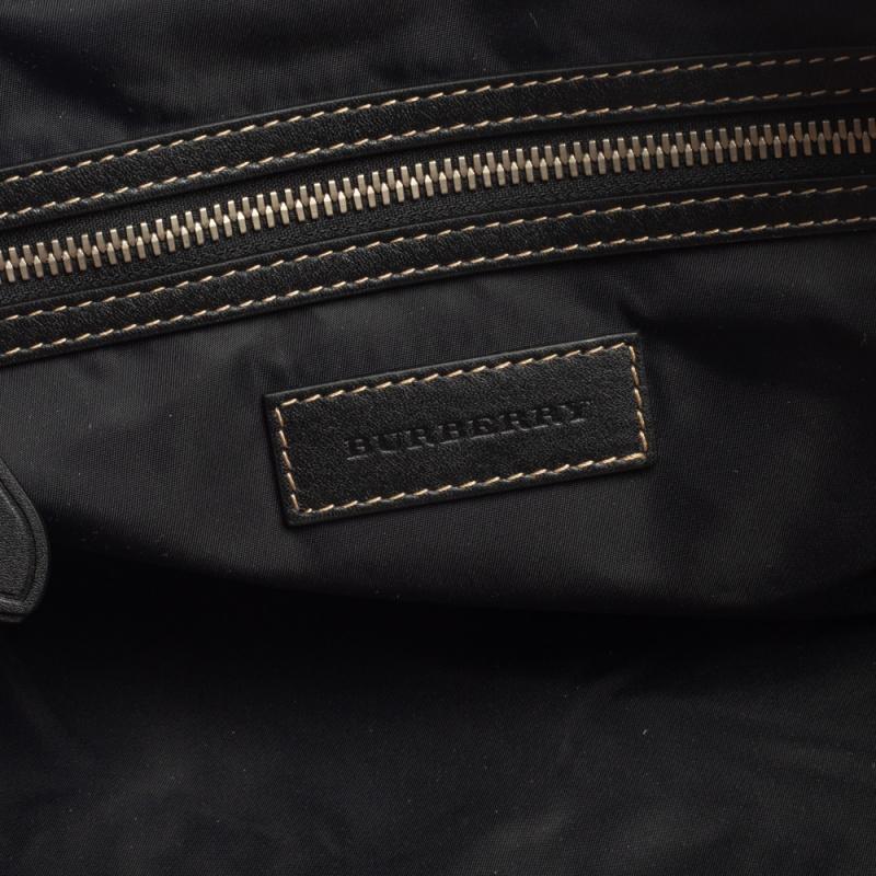 Burberry Black/Beige Vintage Check Nylon and Leather Large Barrel Bag 3
