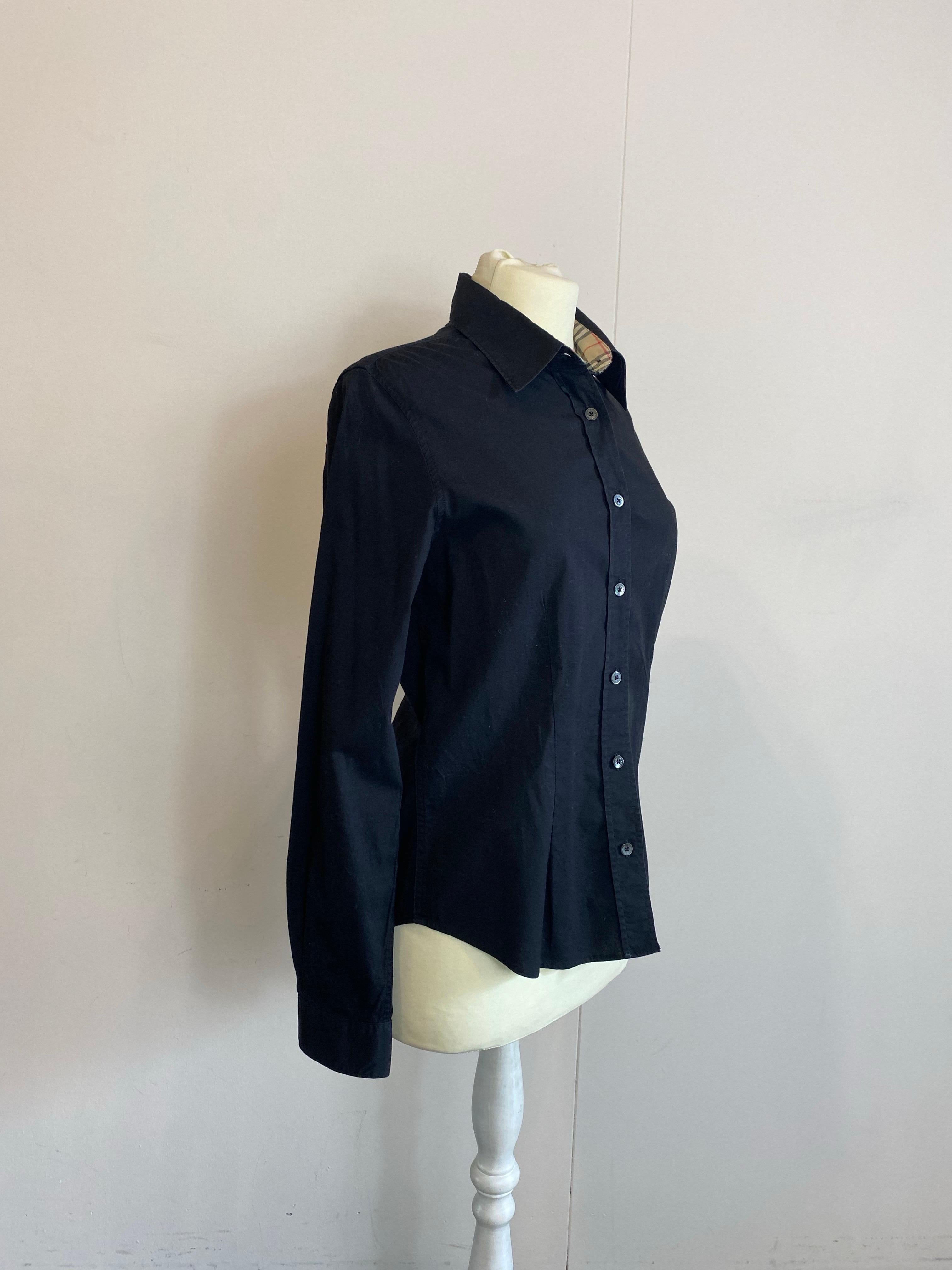 Camicetta Burberry nera In condizioni ottime in vendita a Carnate, IT