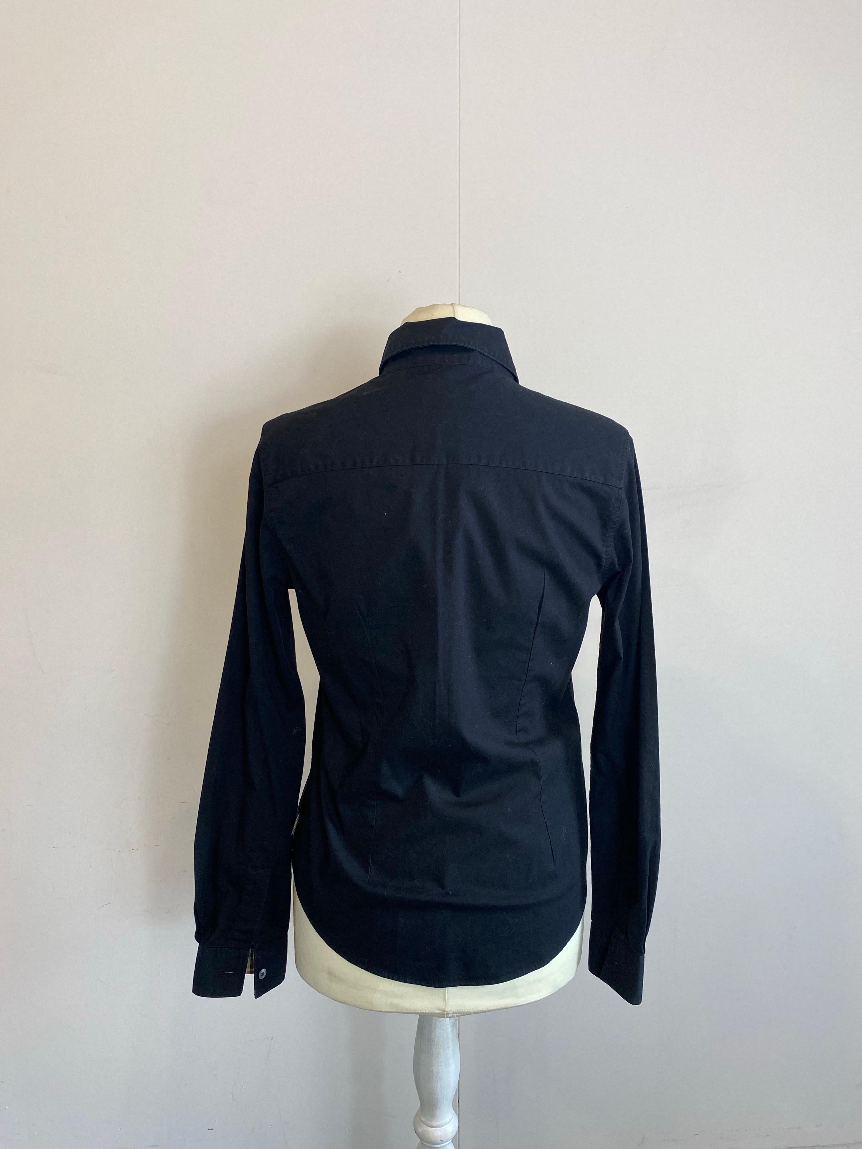 Camicetta Burberry nera in vendita 1
