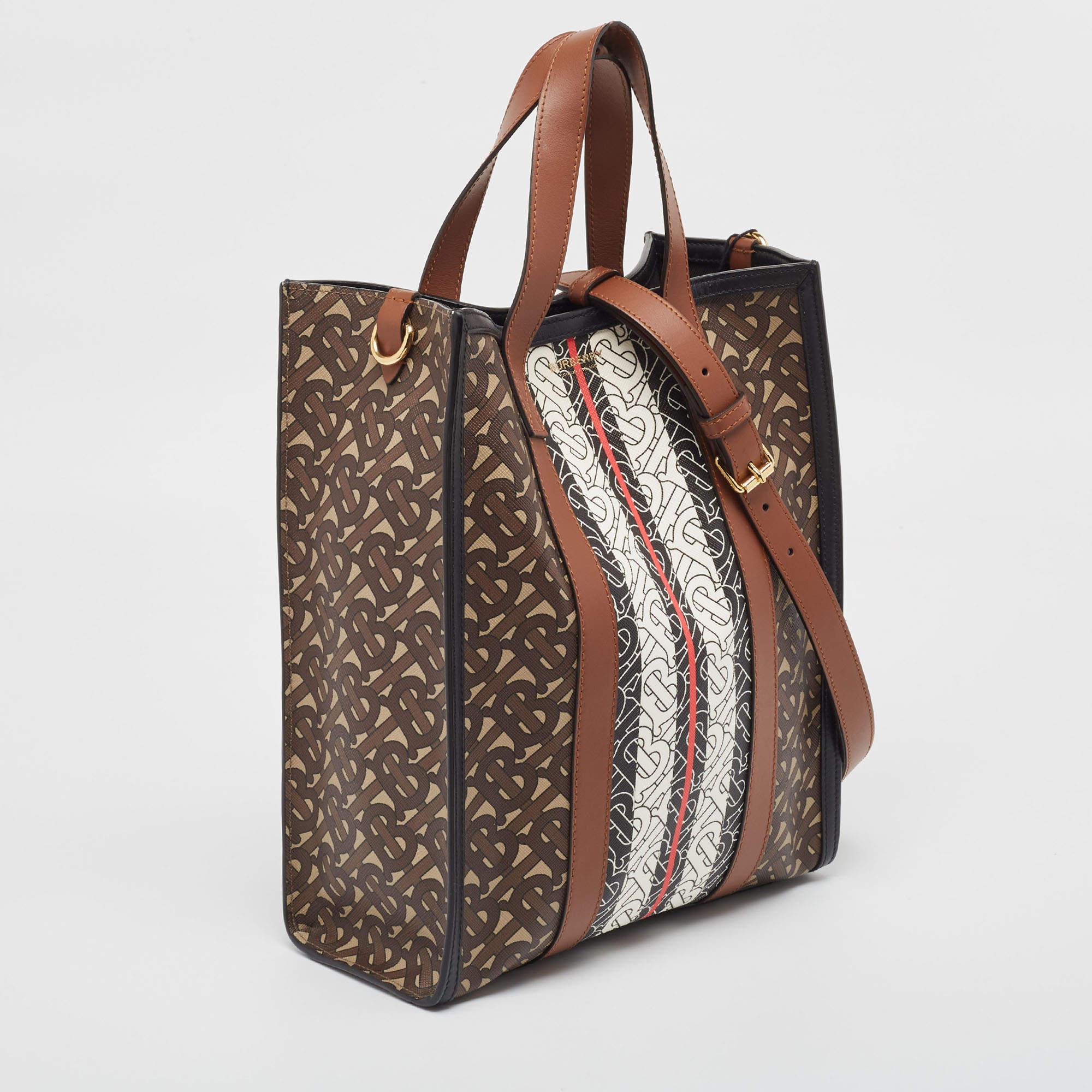 Bolso Burberry Negro/Marrón TB Monograma Lienzo Estucado y Piel Raya Retrato en Nuevo estado para la venta en Dubai, Al Qouz 2