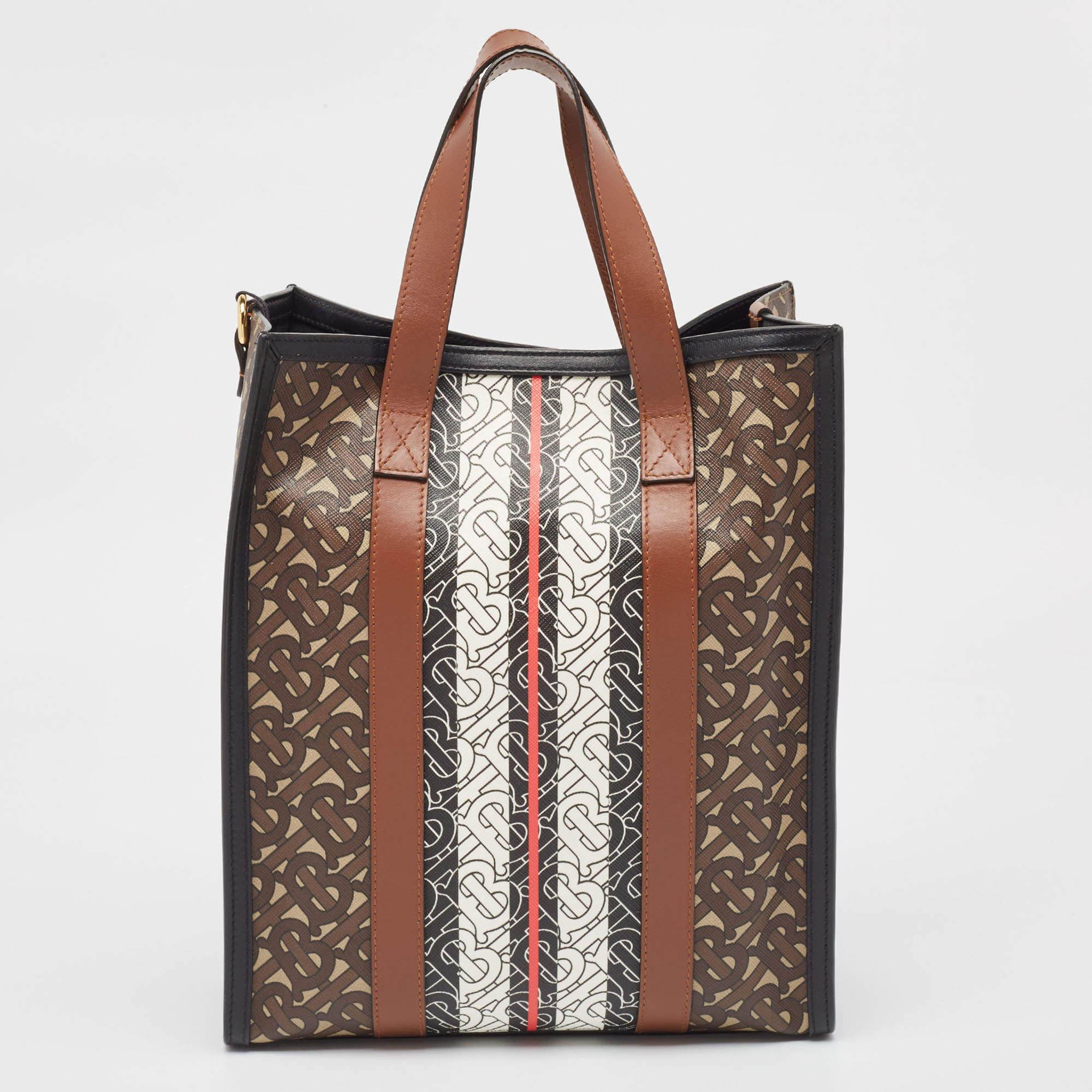 De las mujeres Bolso Burberry Negro/Marrón TB Monograma Lienzo Estucado y Piel Raya Retrato en venta