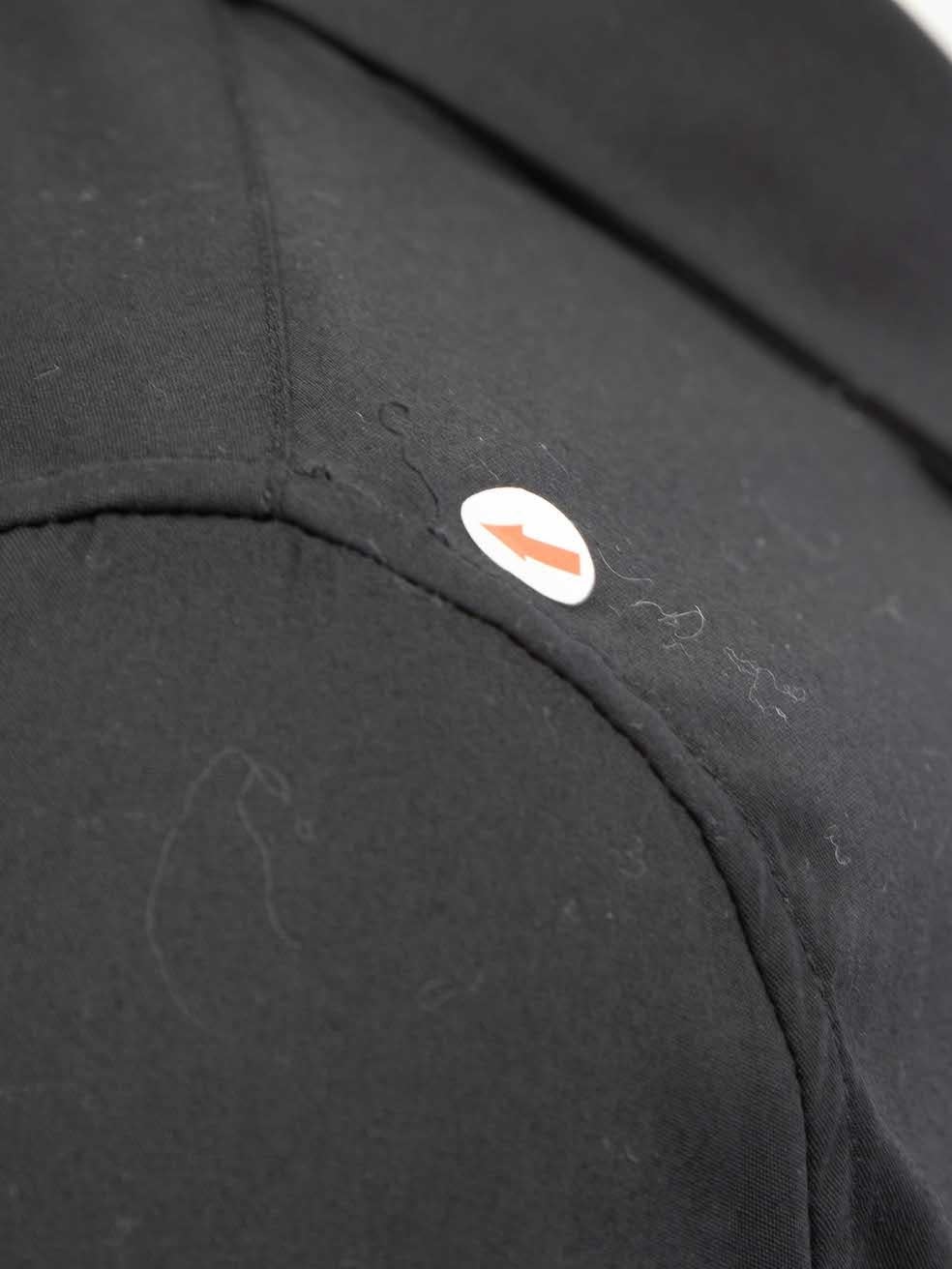 Burberry Schwarzes Hemd mit Knopfleiste und Kragen Größe S Damen im Angebot