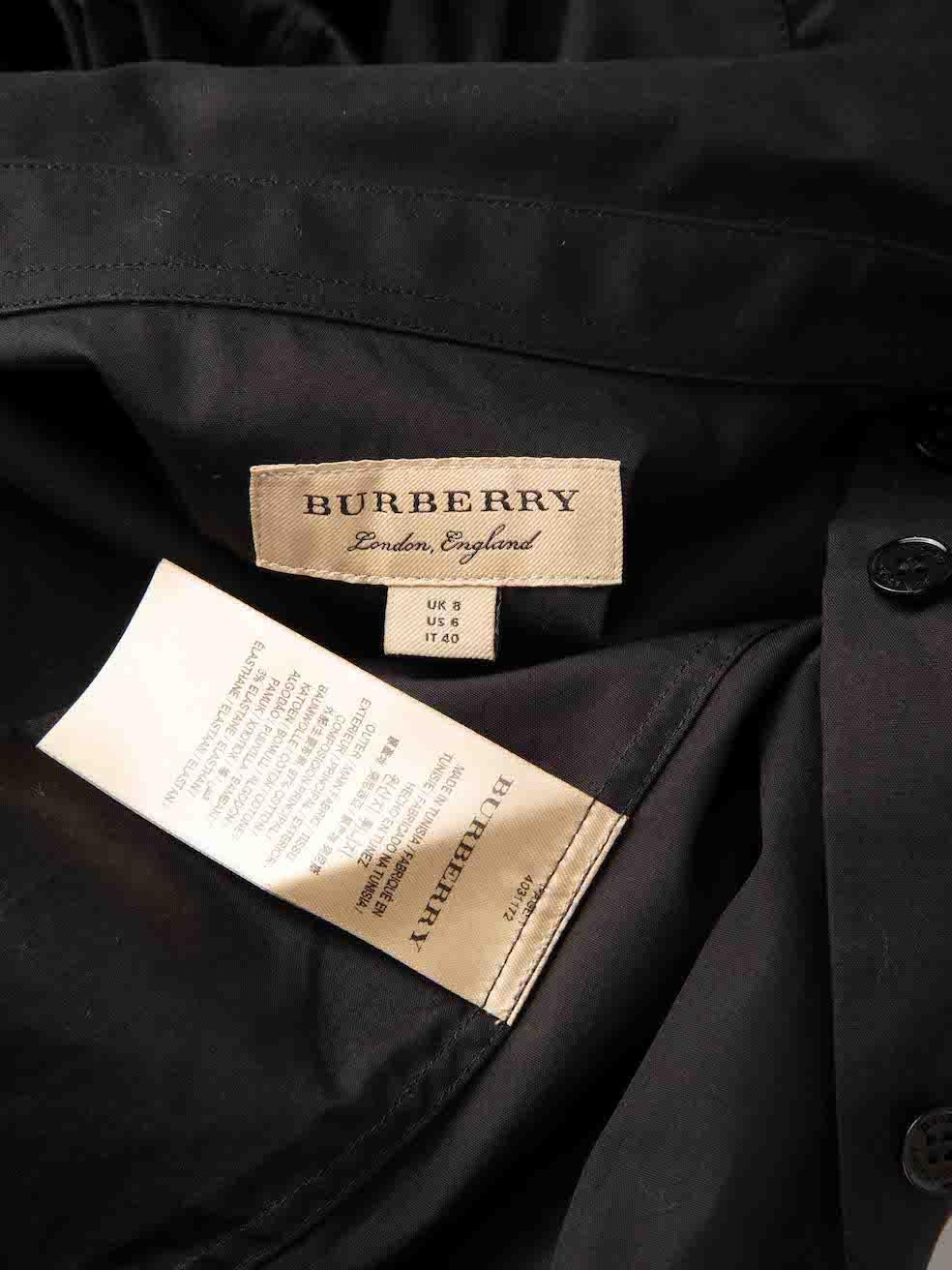 Burberry Schwarzes Hemd mit Knopfleiste und Kragen Größe S im Angebot 1