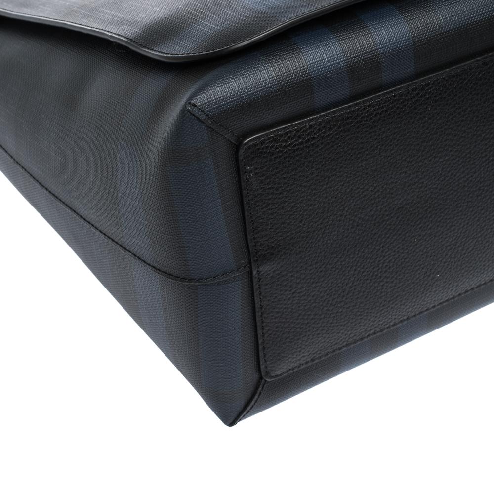 Burberry Black Check PVC und Leder Große Burleigh Messenger Bag 1