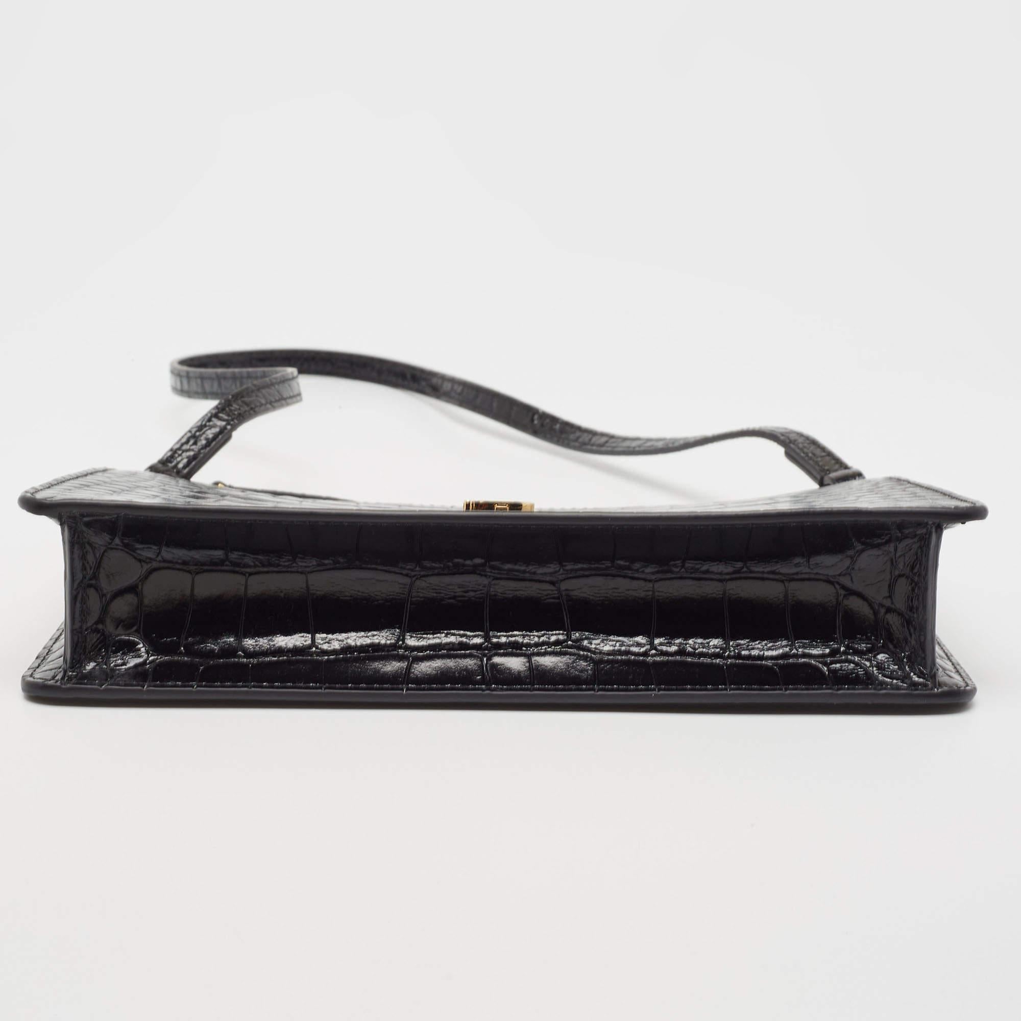Burberry Black Croc Embossed Leather Shoulder Bag For Sale 3