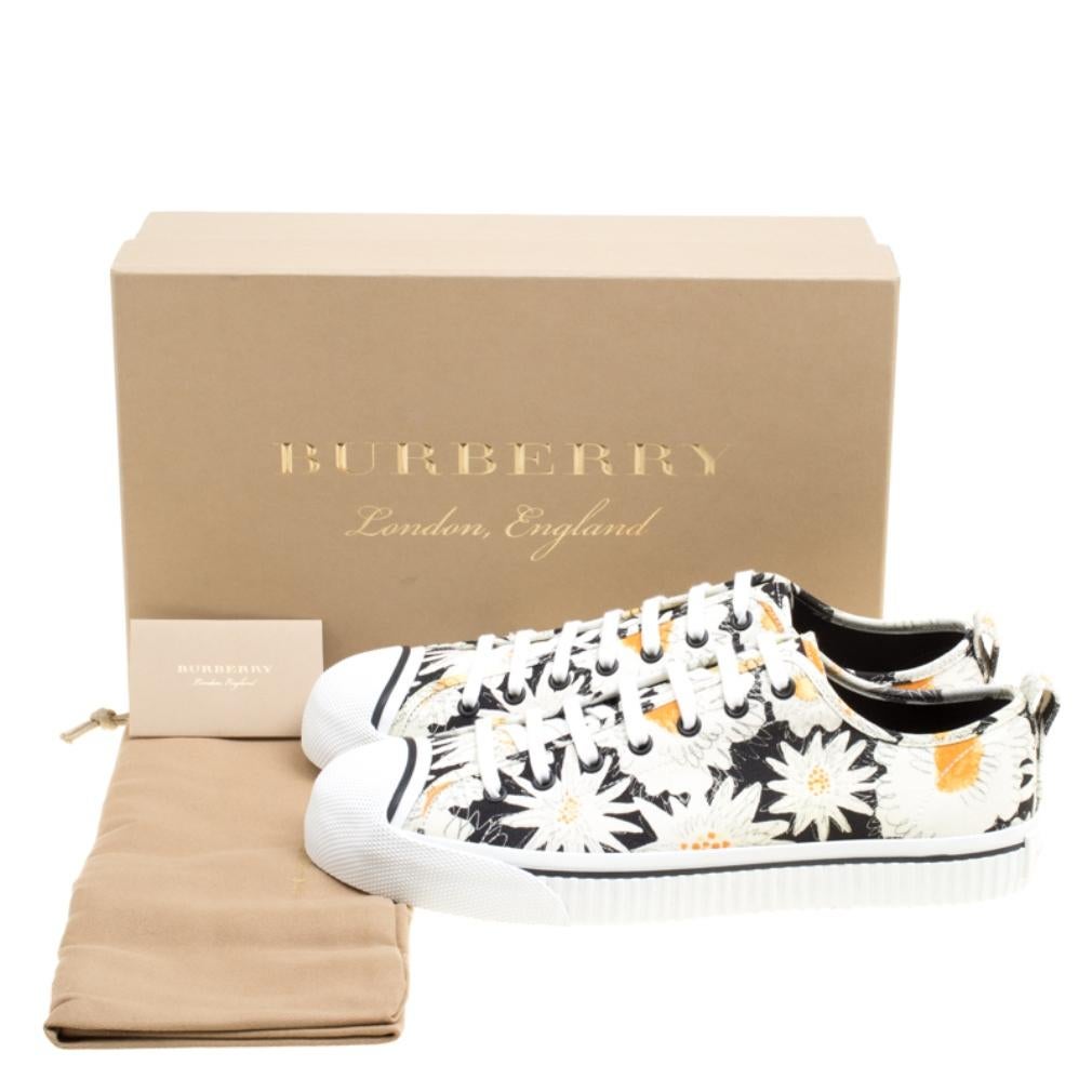 Burberry Black Floral Print Canvas Kingly Low Top Sneakers Size 44 2