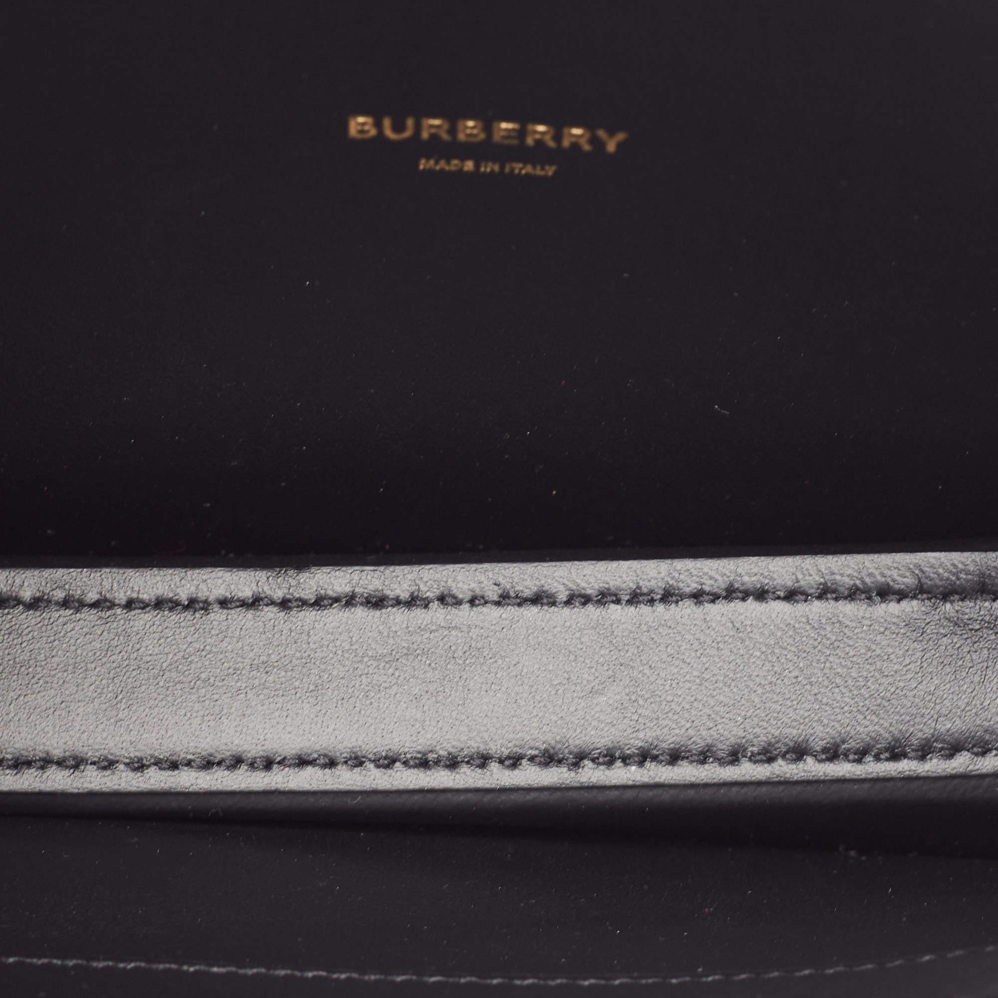 Burberry Black/Gold Printed Leather Olympia Wristlet Clutch For Sale 8