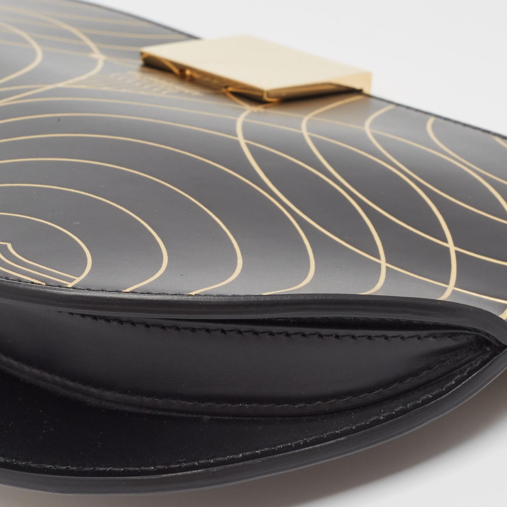 Burberry Black/Gold Printed Leather Olympia Wristlet Clutch For Sale 5
