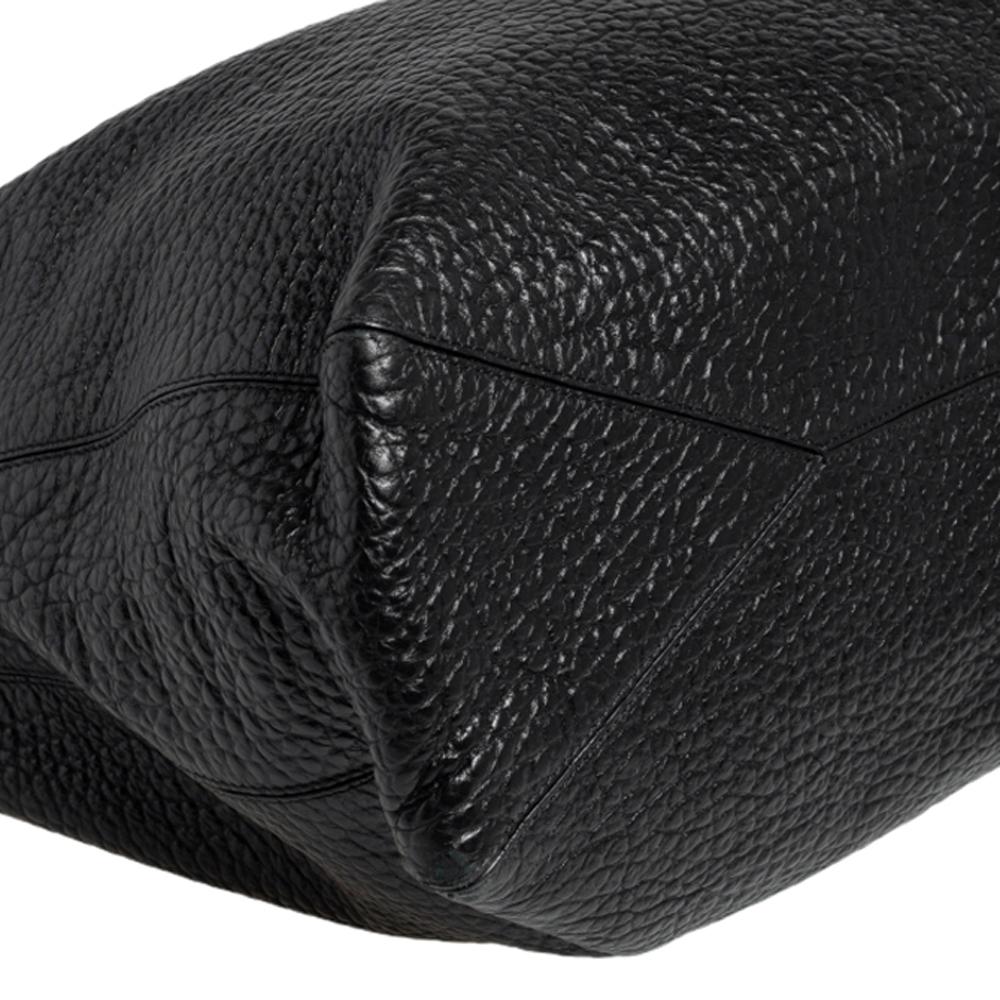 Lindburn Hobo aus schwarzem Traubenleder von Burberry 6