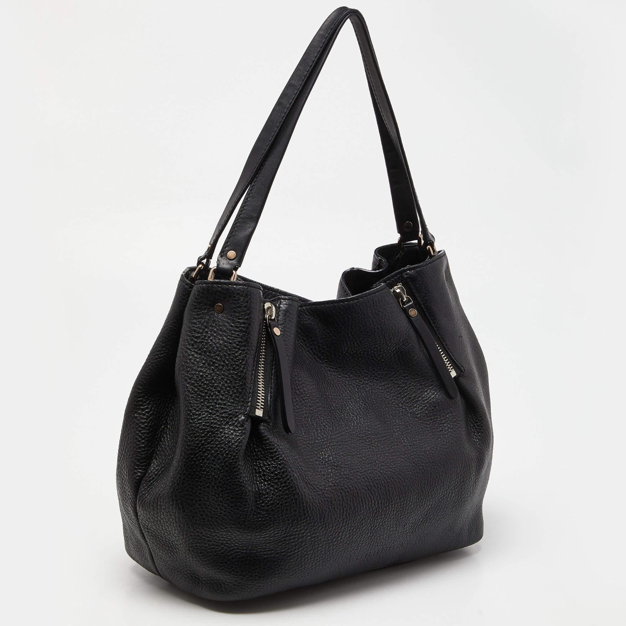 Burberry Black Grained Leather Medium Maidstone Tote In Good Condition In Dubai, Al Qouz 2