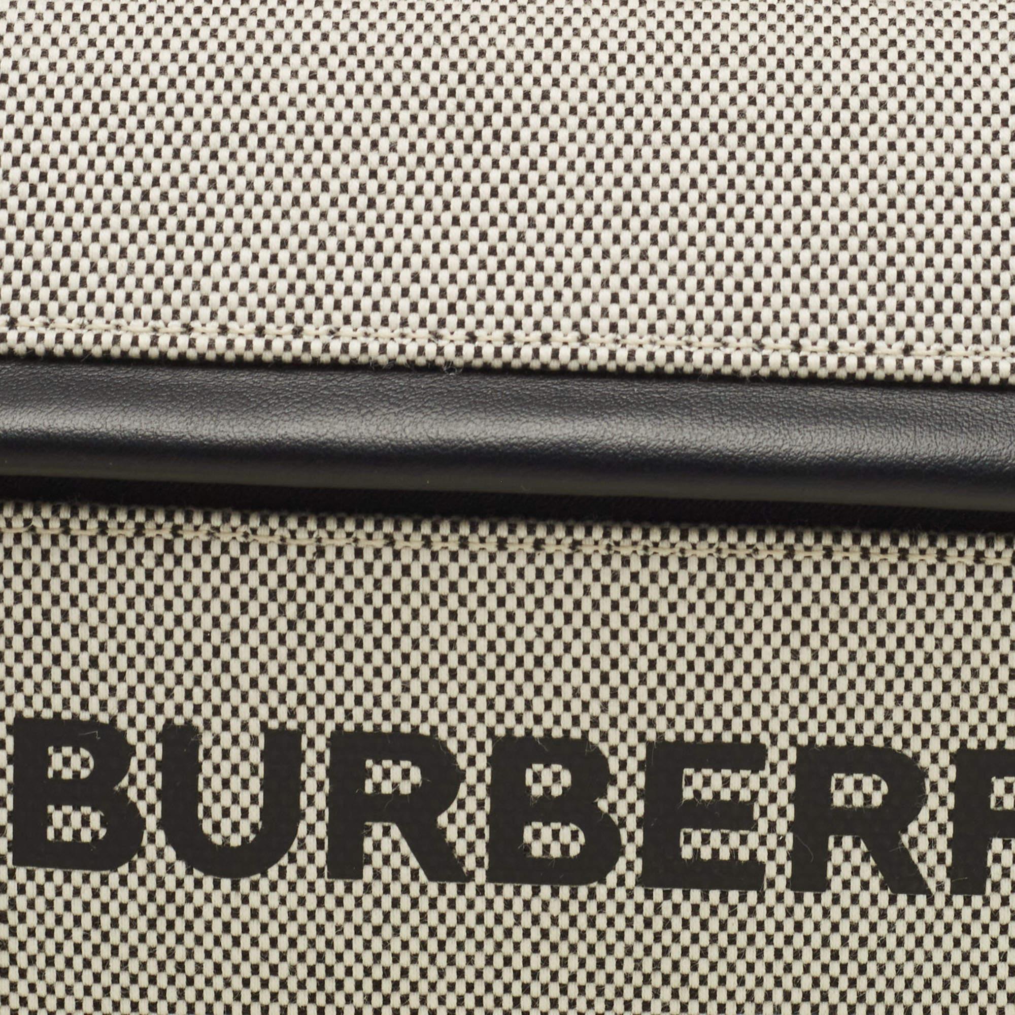 Riñonera Burberry Olympia pequeña de lona y piel negra/gris 4