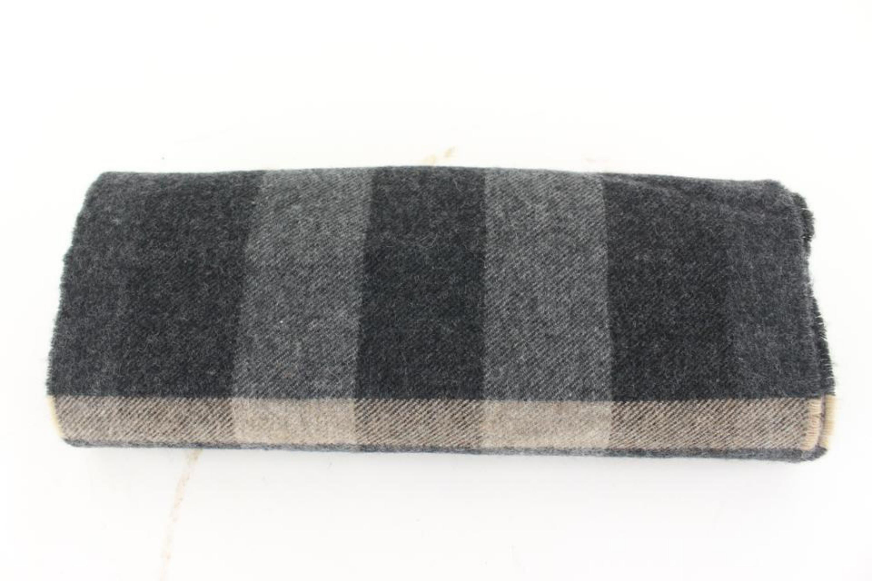 Burberry Black Grey Nova Scarf 57b715s For Sale 5