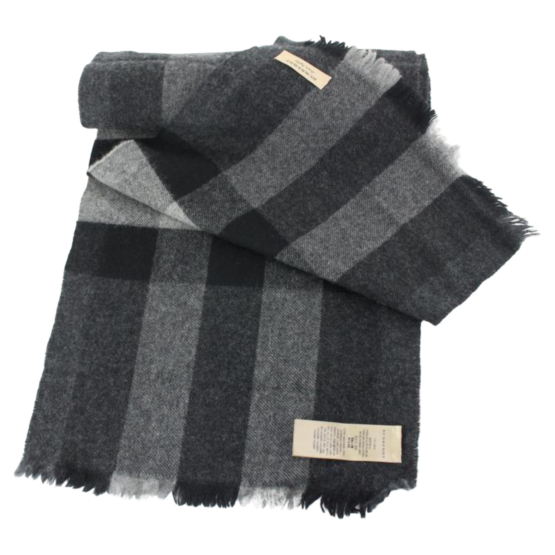 Burberry Black Grey Nova Scarf 57b715s For Sale