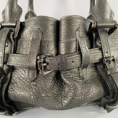 BURBERRY Schwarze Handtasche aus Rotgussleder mit Griffen oben