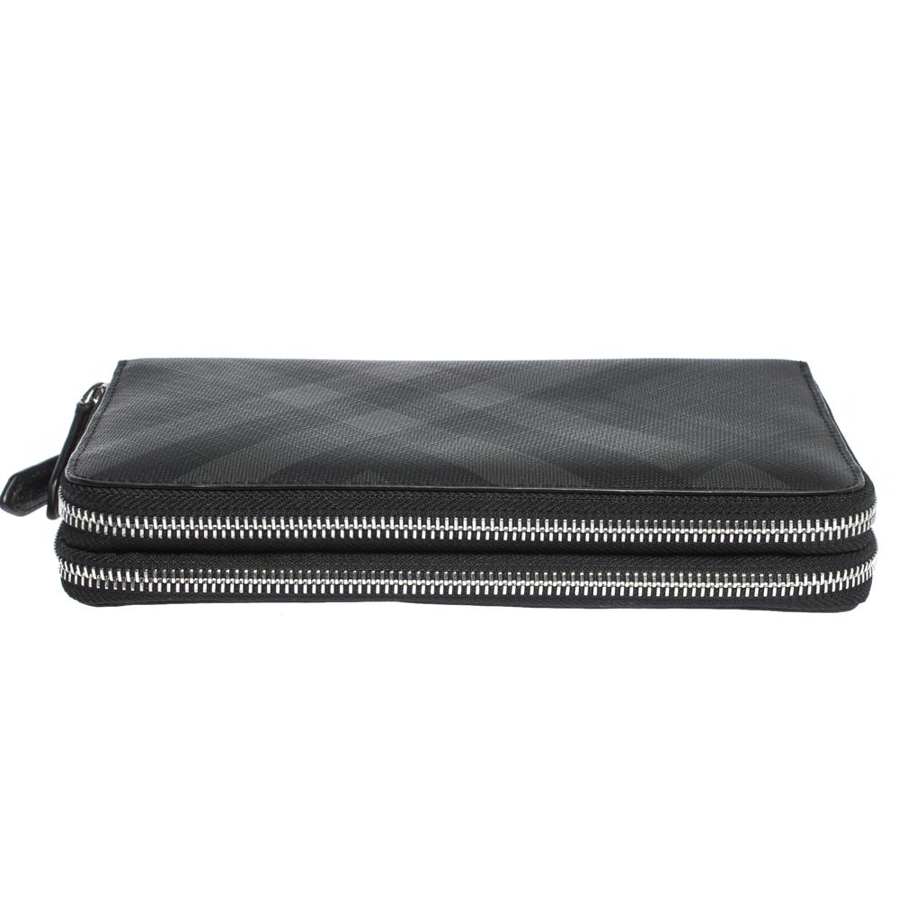 burberry zip wallet