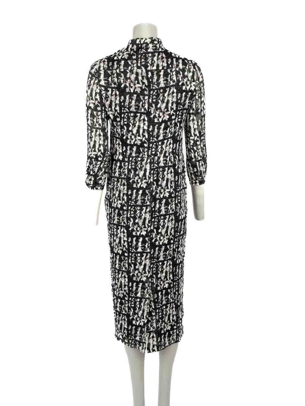Burberry Black Karla Ablbe Abstract Print Dress Size XS In Excellent Condition For Sale In London, GB