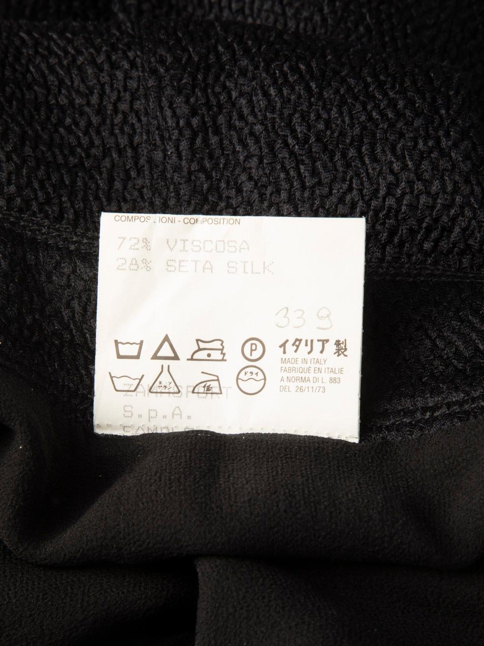 Burberry Black Knee Length Side Detail Pencil Skirt Size S For Sale 1