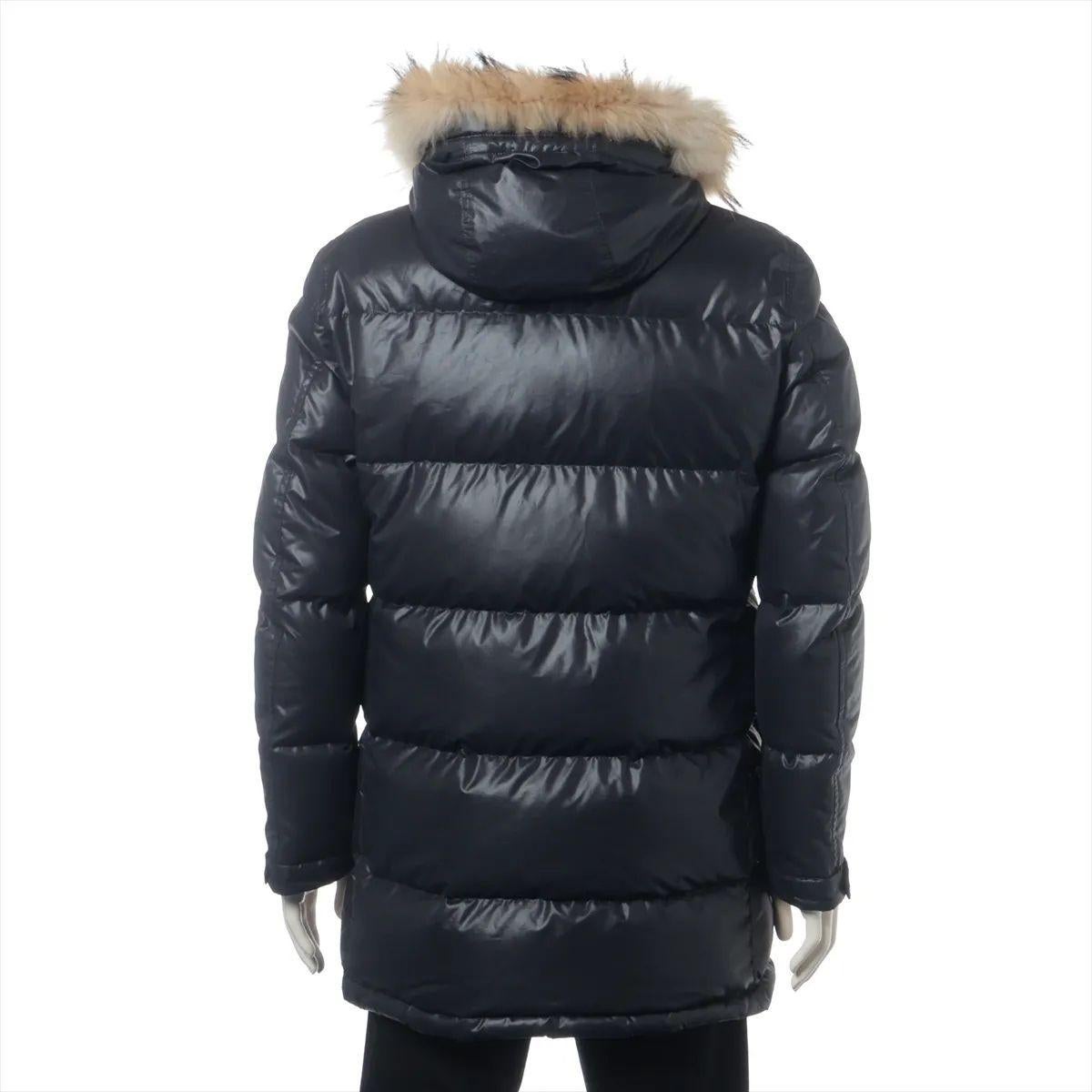 The Burberry Black Label Polyester Down Jacket in black is a sleek and functional outerwear piece that combines warmth with signature Burberry style. Crafted from durable polyester, it features a quilted design filled with down for superior