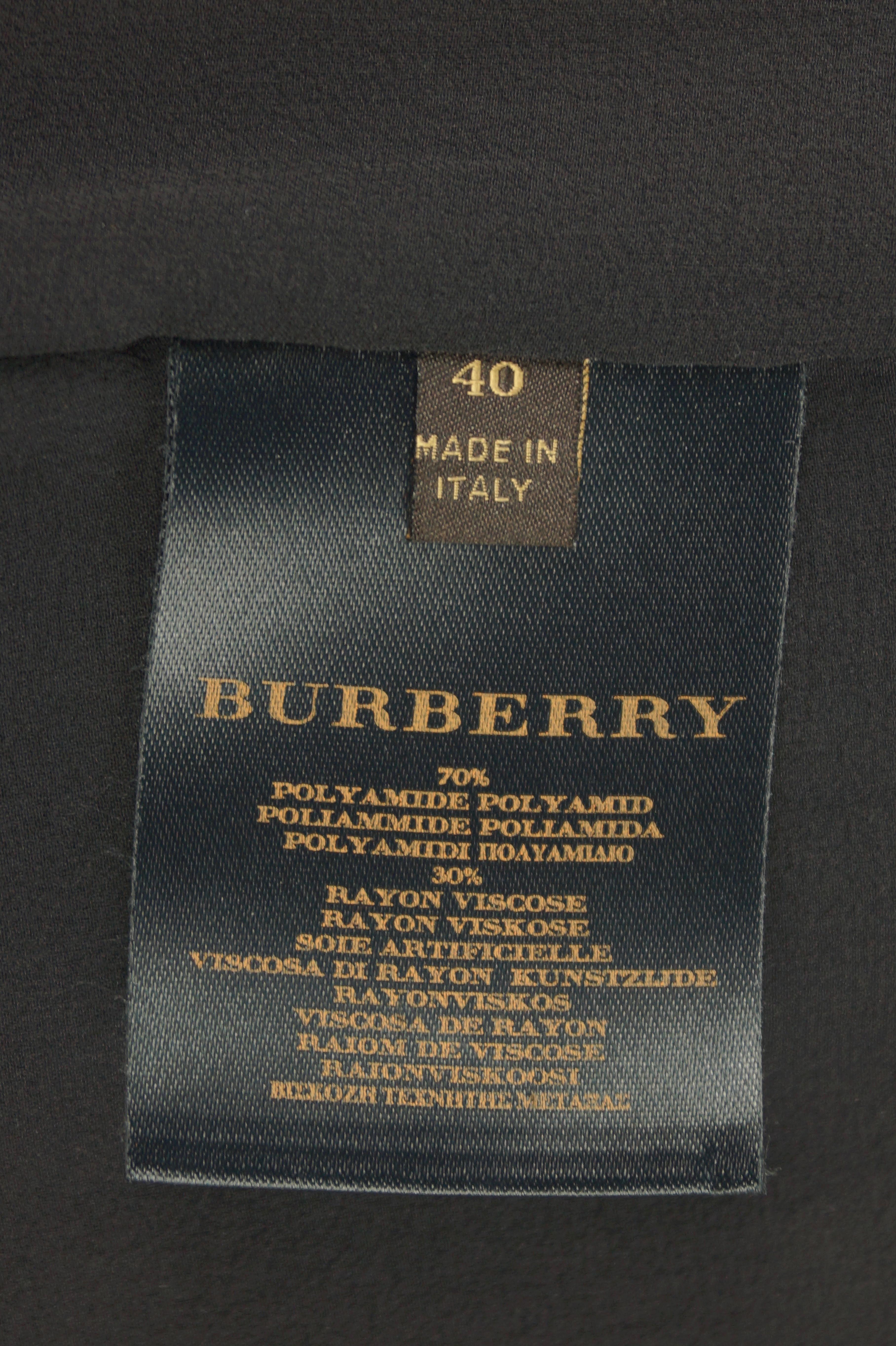 Burberry black lace dress For Sale 5