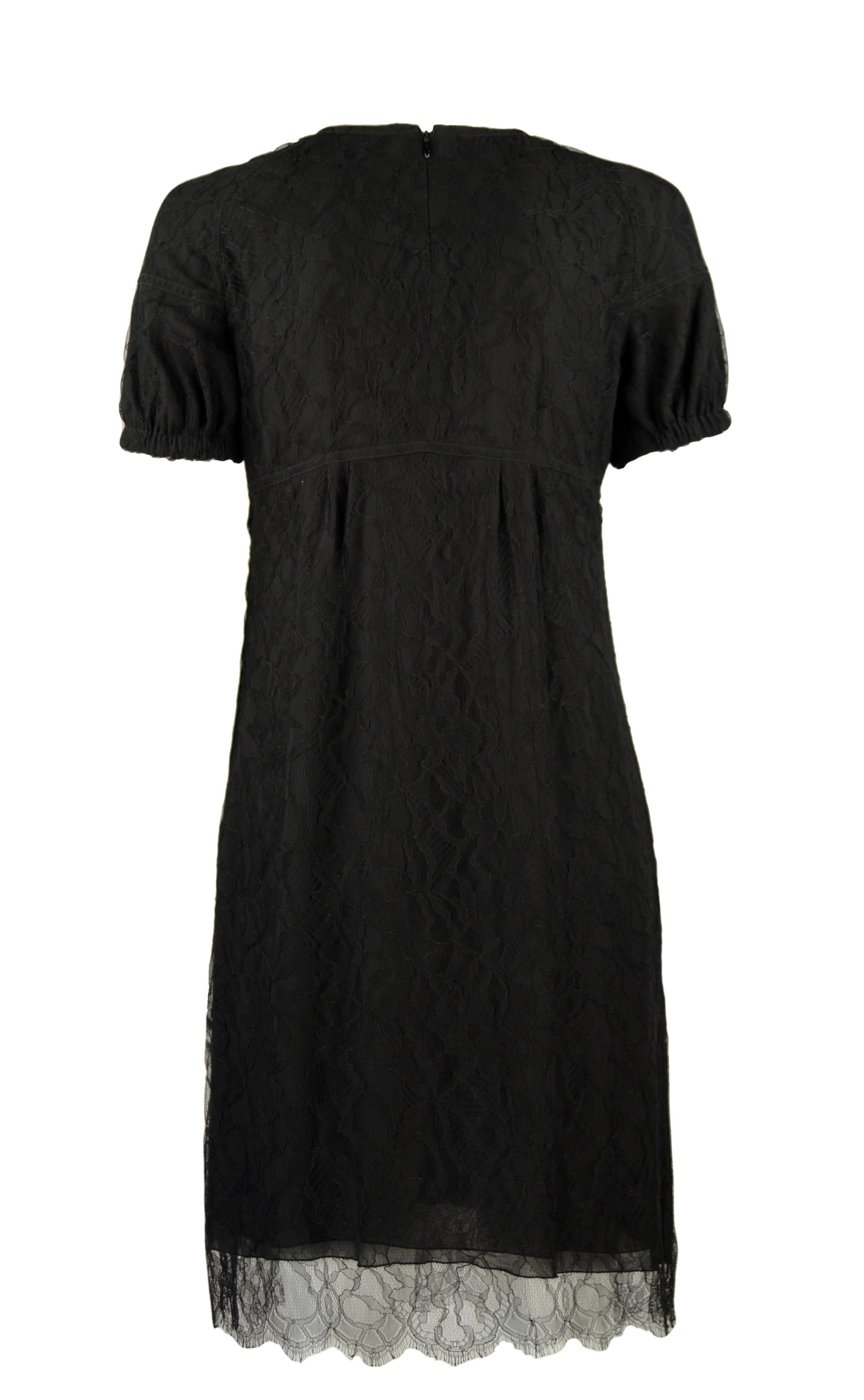 Women's Burberry black lace dress For Sale
