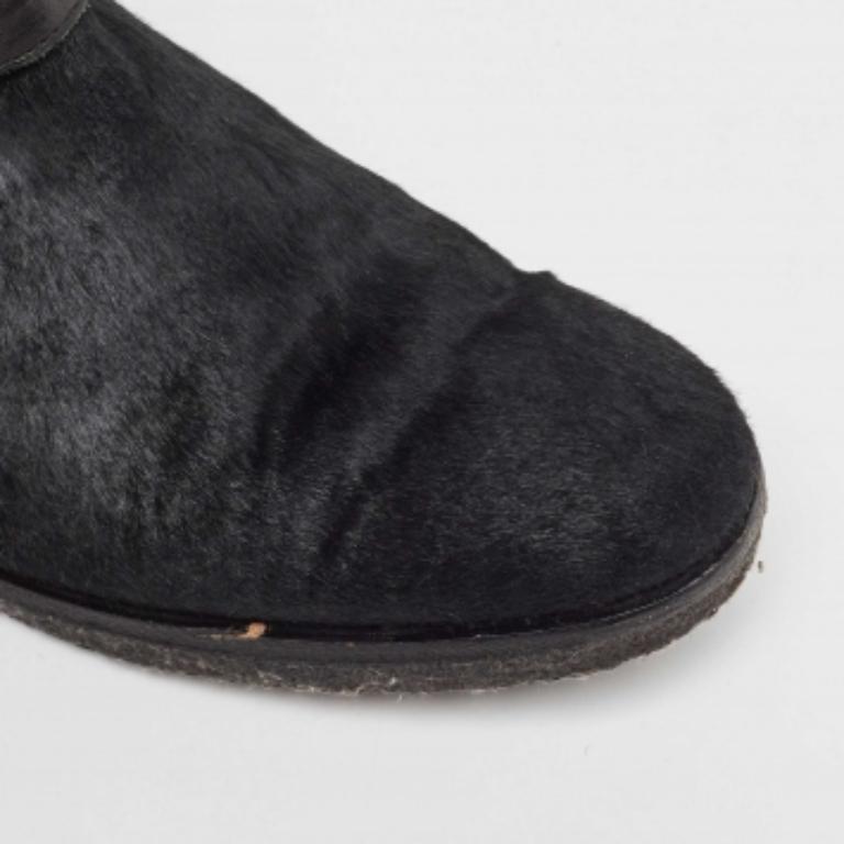 Botines Burberry de piel negra y pelo de becerro con tachuelas talla 38 2