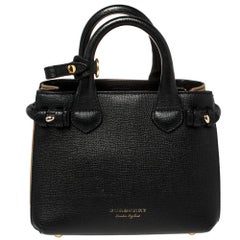 Burberry Schwarzes Leder und House Check Canvas Mini-Mini-Brand-Tasche aus Segeltuch