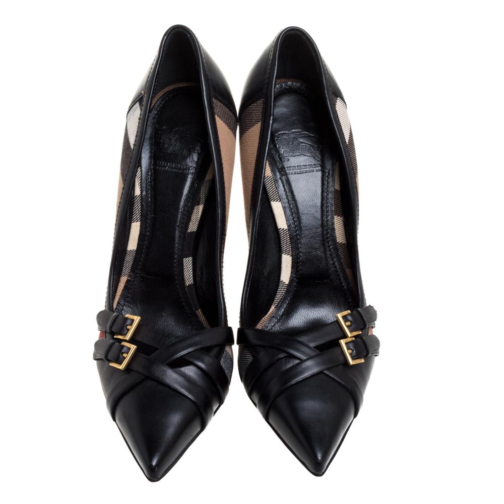 Burberry Black Leather And Novacheck Canvas Detail Pointed Toe Pumps Size 41 In Good Condition In Dubai, Al Qouz 2