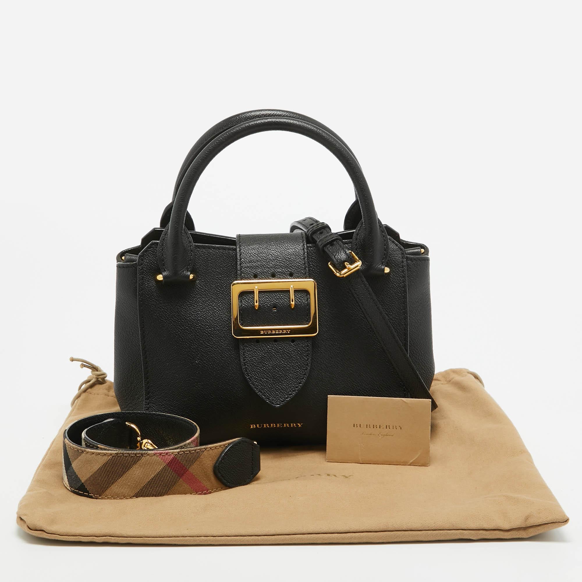 Burberry Black Leather Buckle Flap Tote For Sale 15