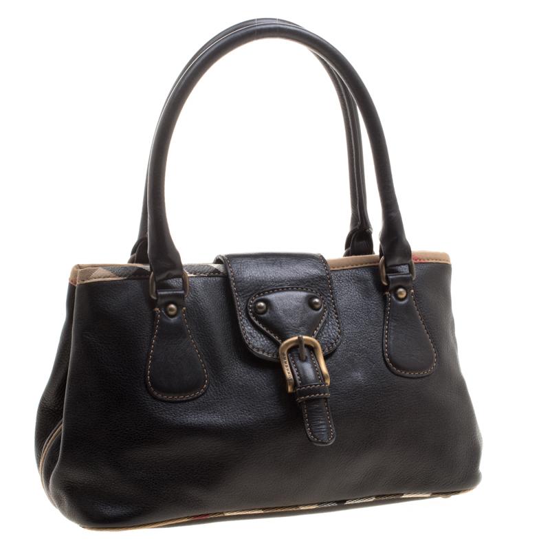 Women's Burberry Black Leather Buckle Tote