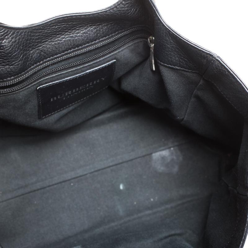 Burberry Tote con fibbia in pelle nera 3